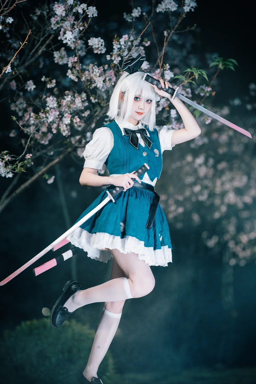 二次元cosplay, 魂魄妖梦cos, 東方project, 樱花夜景, 双刀少女 - 第18张