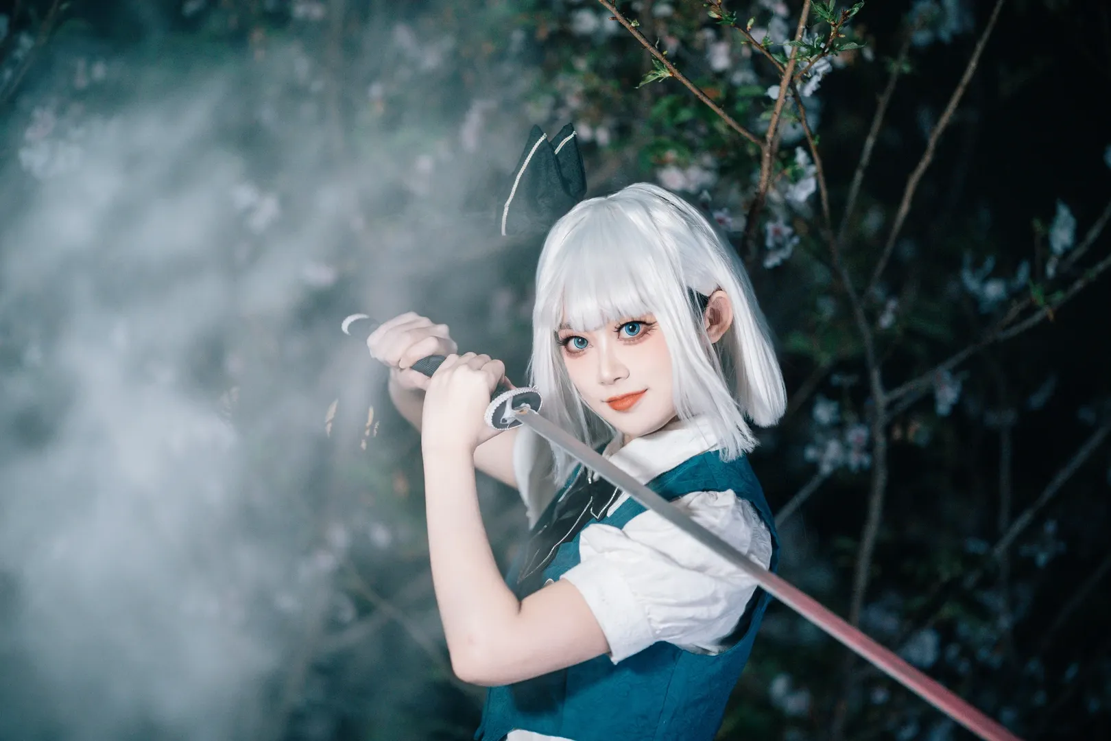 二次元cosplay, 魂魄妖梦cos, 東方project, 樱花夜景, 双刀少女 - 第4张