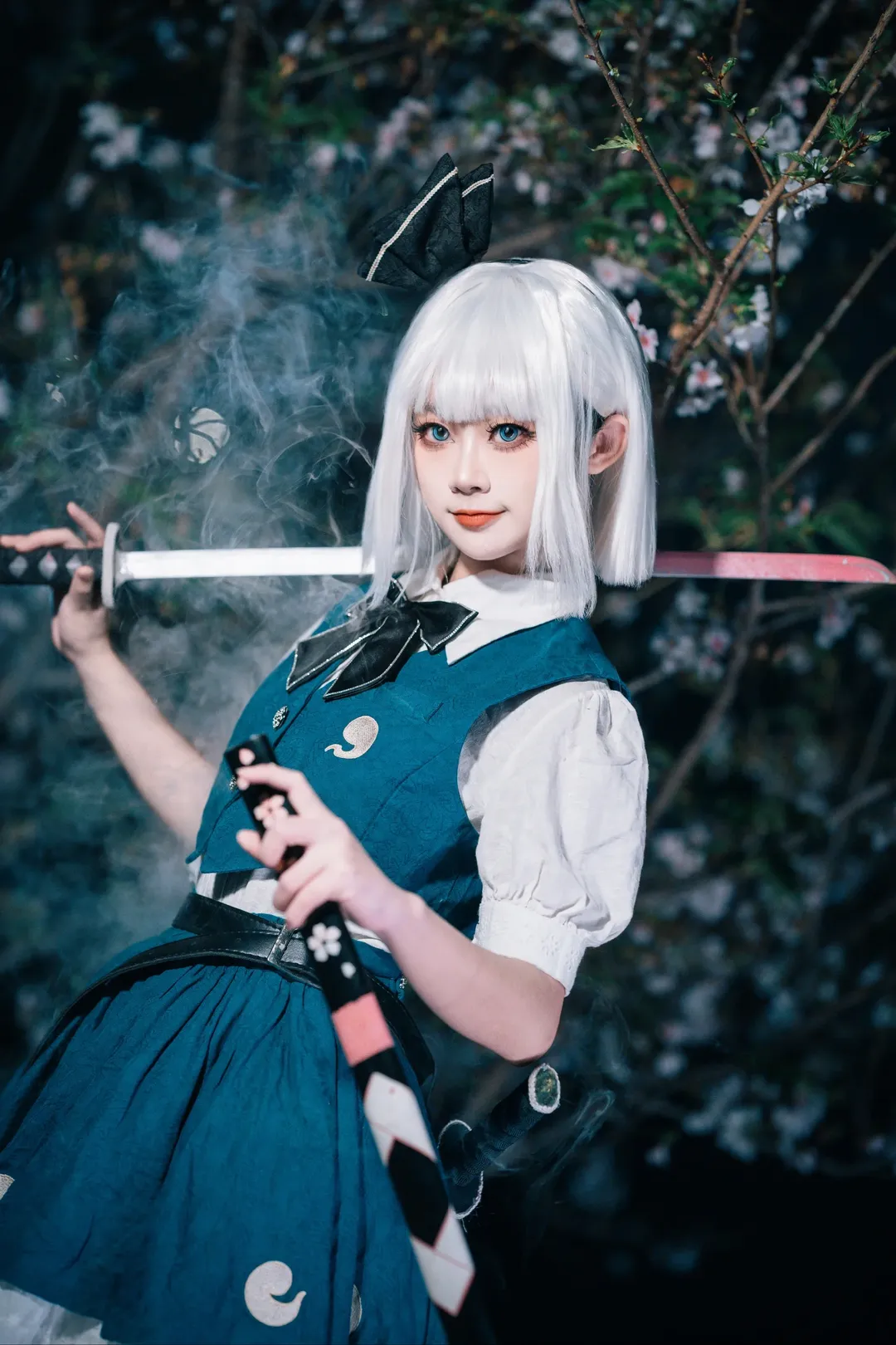 二次元cosplay, 魂魄妖梦cos, 東方project, 樱花夜景, 双刀少女 - 第6张
