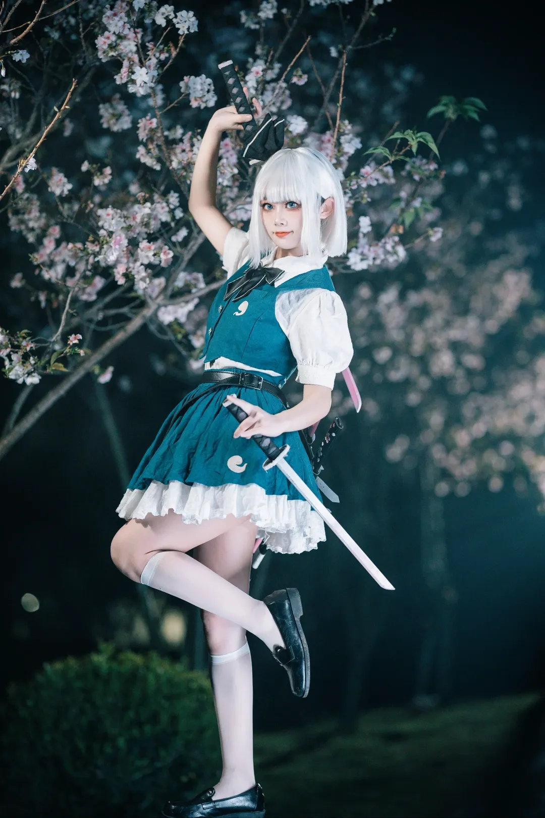 二次元cosplay, 魂魄妖梦cos, 東方project, 樱花夜景, 双刀少女 - 第9张