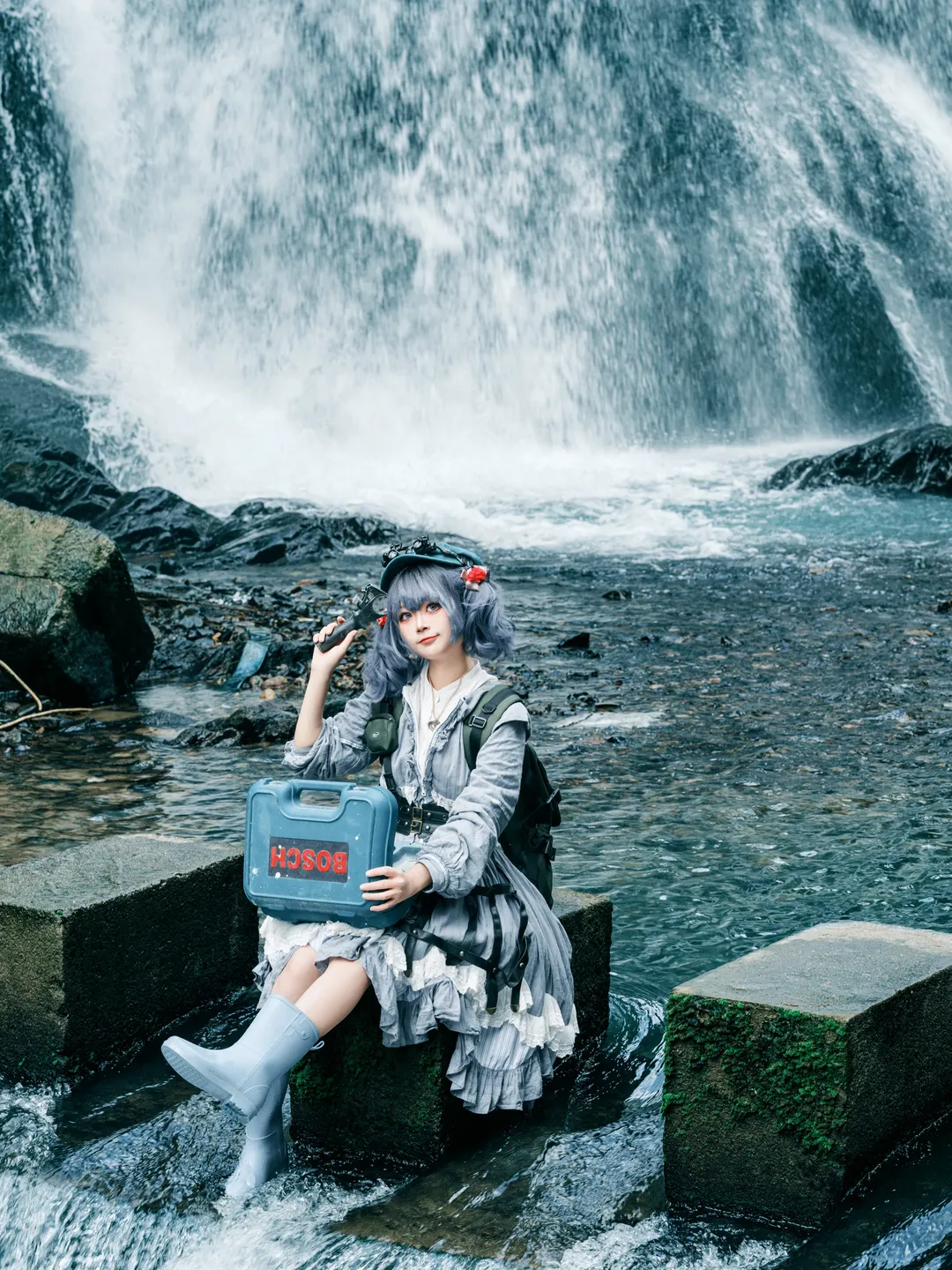 东方project, 河城荷取cos, 瀑布外景摄影, 冷色调cosplay, 户外水景写真 - 第8张