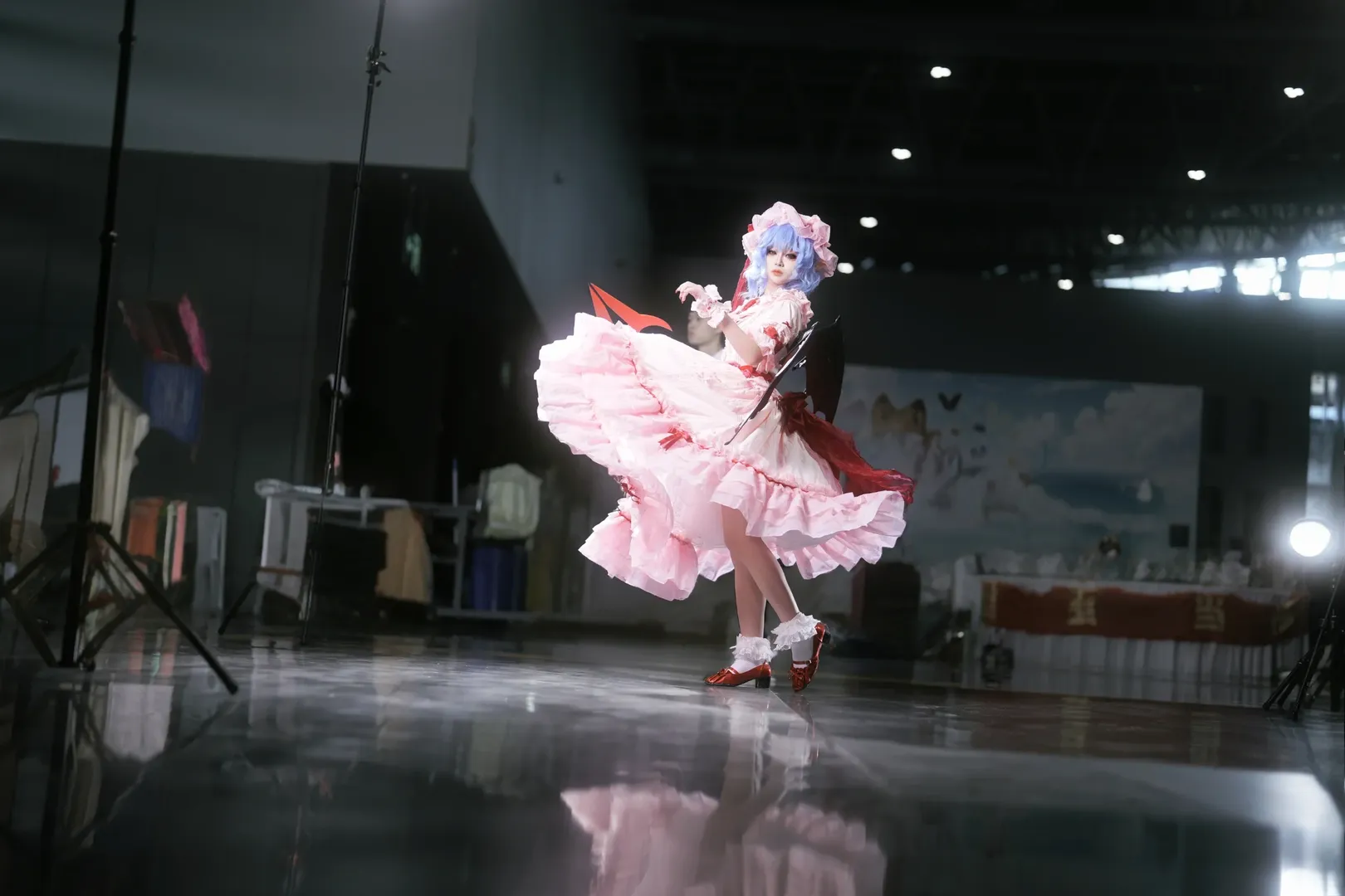 東方Project, レミリアコスプレ, コスプレ撮影, アニメイベントのポーズ参考, お嬢様ポーズ