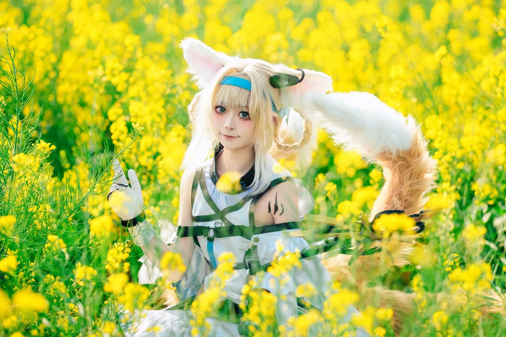 明日方舟, 铃兰cos, cosplay摄影, 二次元外景, 油菜花田 - 第6张