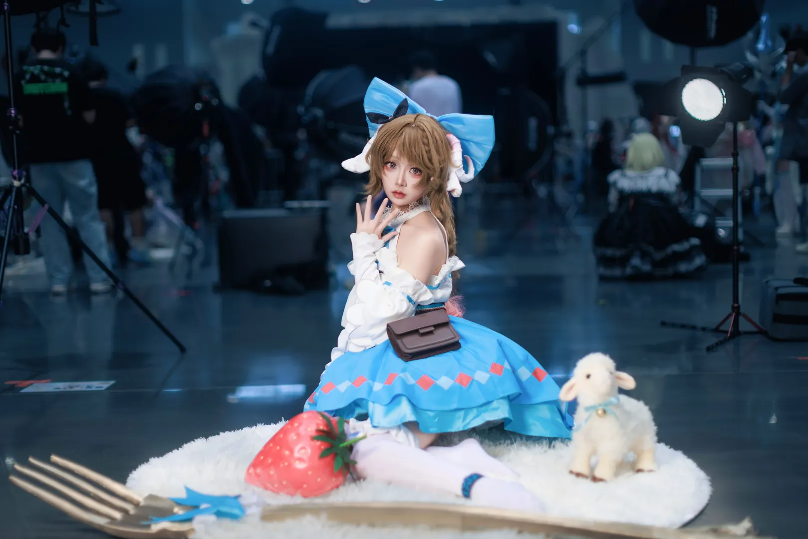 アークナイツ, コスプレ撮影, 純燼エイヤフィヤトラ コスプレ, アニメイベントのポーズ参考, ピクニックテーマ コスプレ - 11枚目