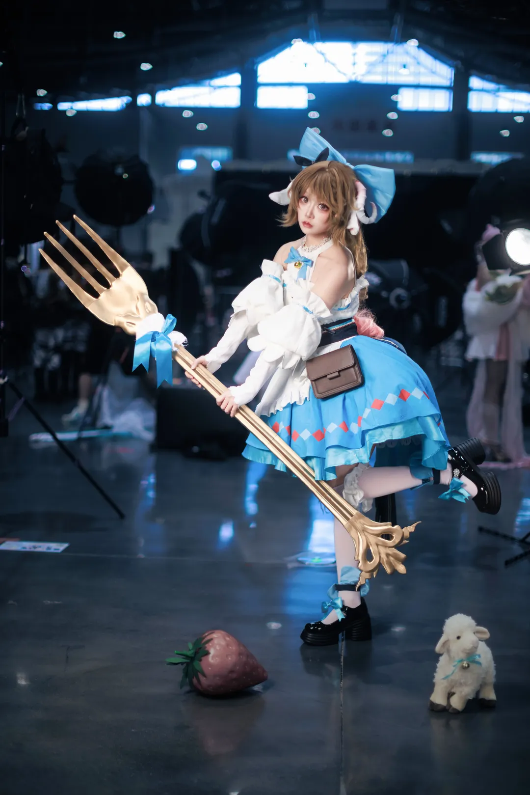 明日方舟, cosplay摄影, 纯烬艾雅法拉cos, 漫展动作参考, 野餐主题cos