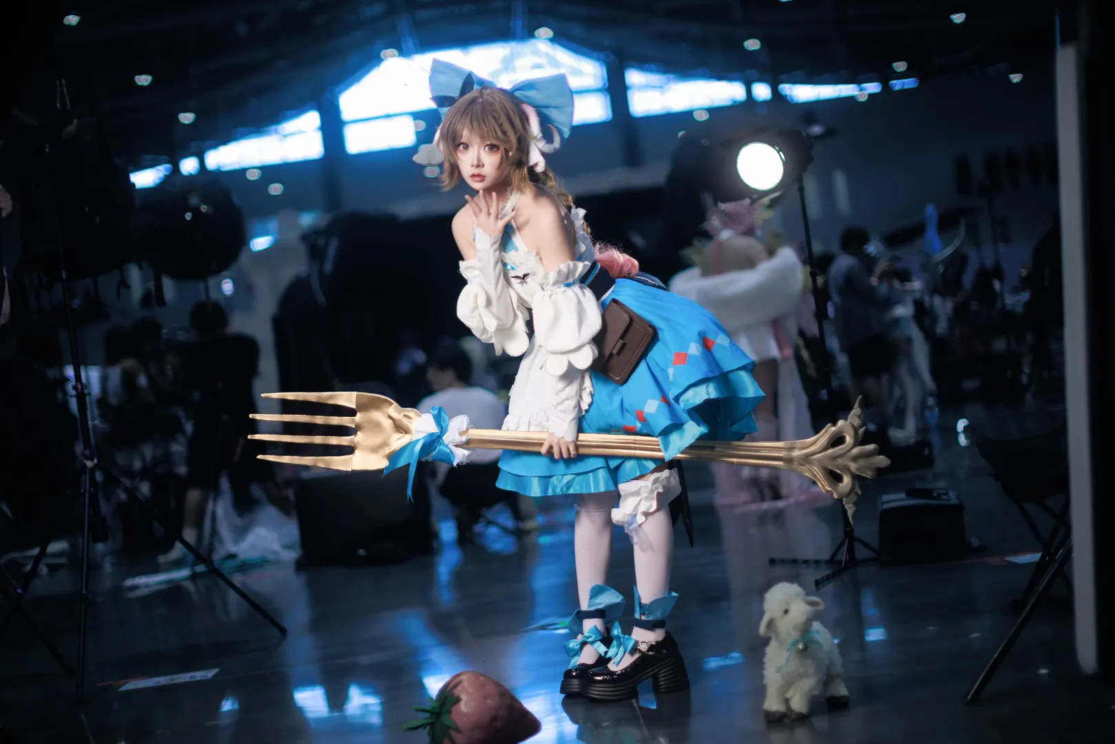 アークナイツ, コスプレ撮影, 純燼エイヤフィヤトラ コスプレ, アニメイベントのポーズ参考, ピクニックテーマ コスプレ - 6枚目