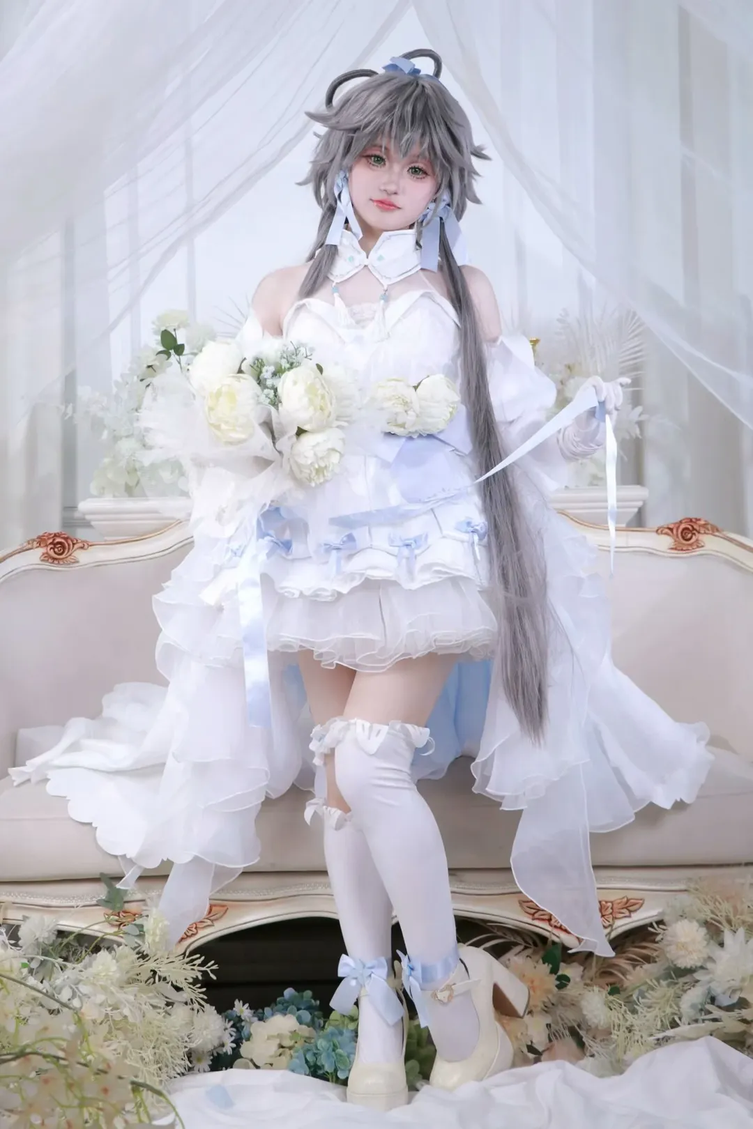 洛天依cos, cosplay动作参考, Coser分享, 二次元花嫁, 洛天依场刊花嫁