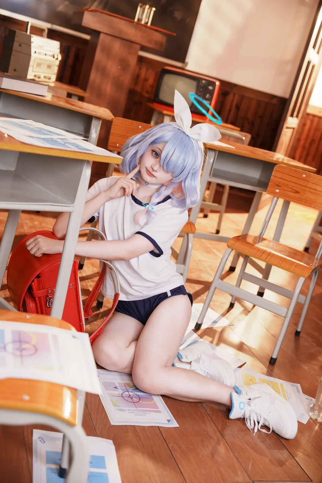 コスプレ, ブルーアーカイブ, 体操服, アロナ コスプレ, 教室撮影 - 2枚目