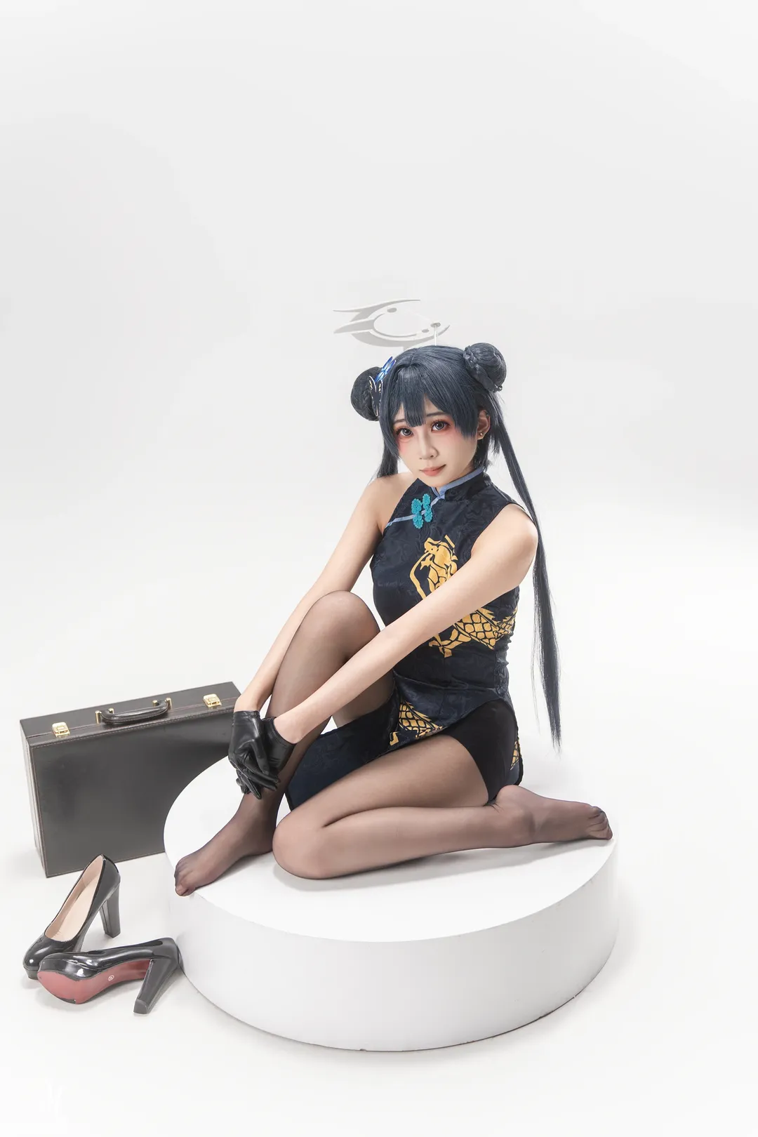 妃咲cos, 碧蓝档案, 动作参考, cosplay摄影, 黑丝穿搭 - 第6张
