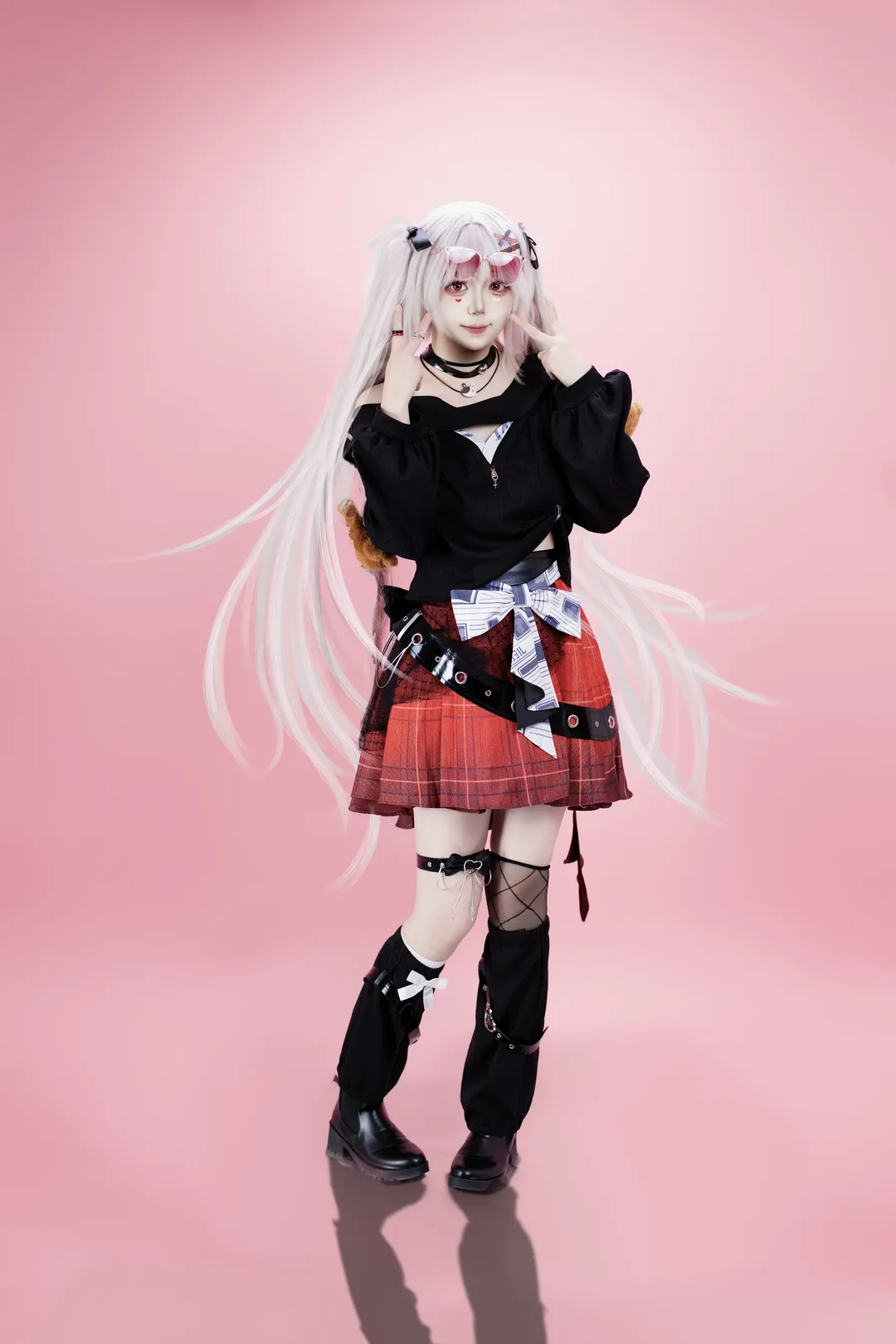 Honkai: Star Rail, Sparkle cosplay, Silver-white twin tails, Sweet-cool outfit, Cosplay photography studio - Image 2