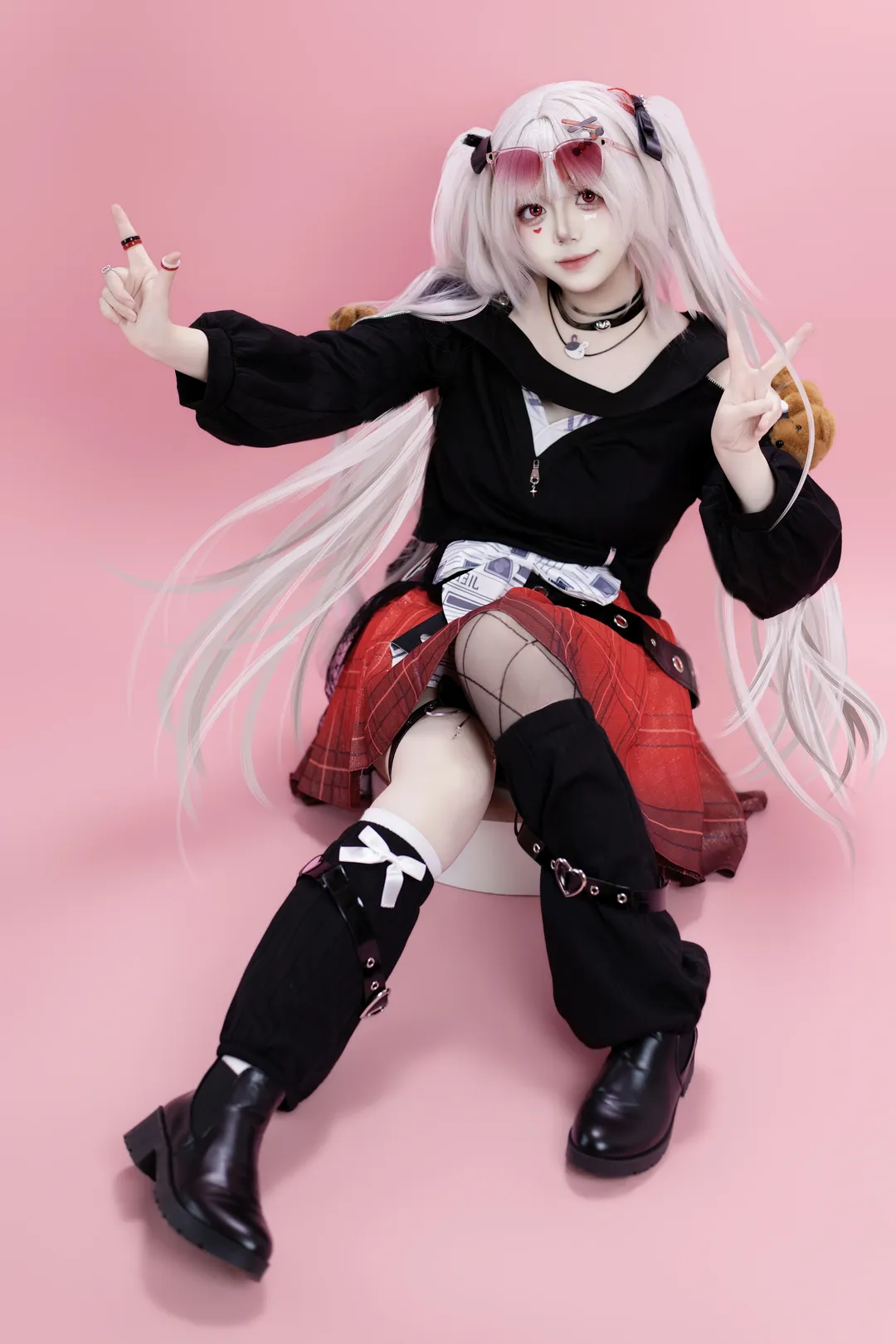 Honkai: Star Rail, Sparkle cosplay, Silver-white twin tails, Sweet-cool outfit, Cosplay photography studio - Image 6