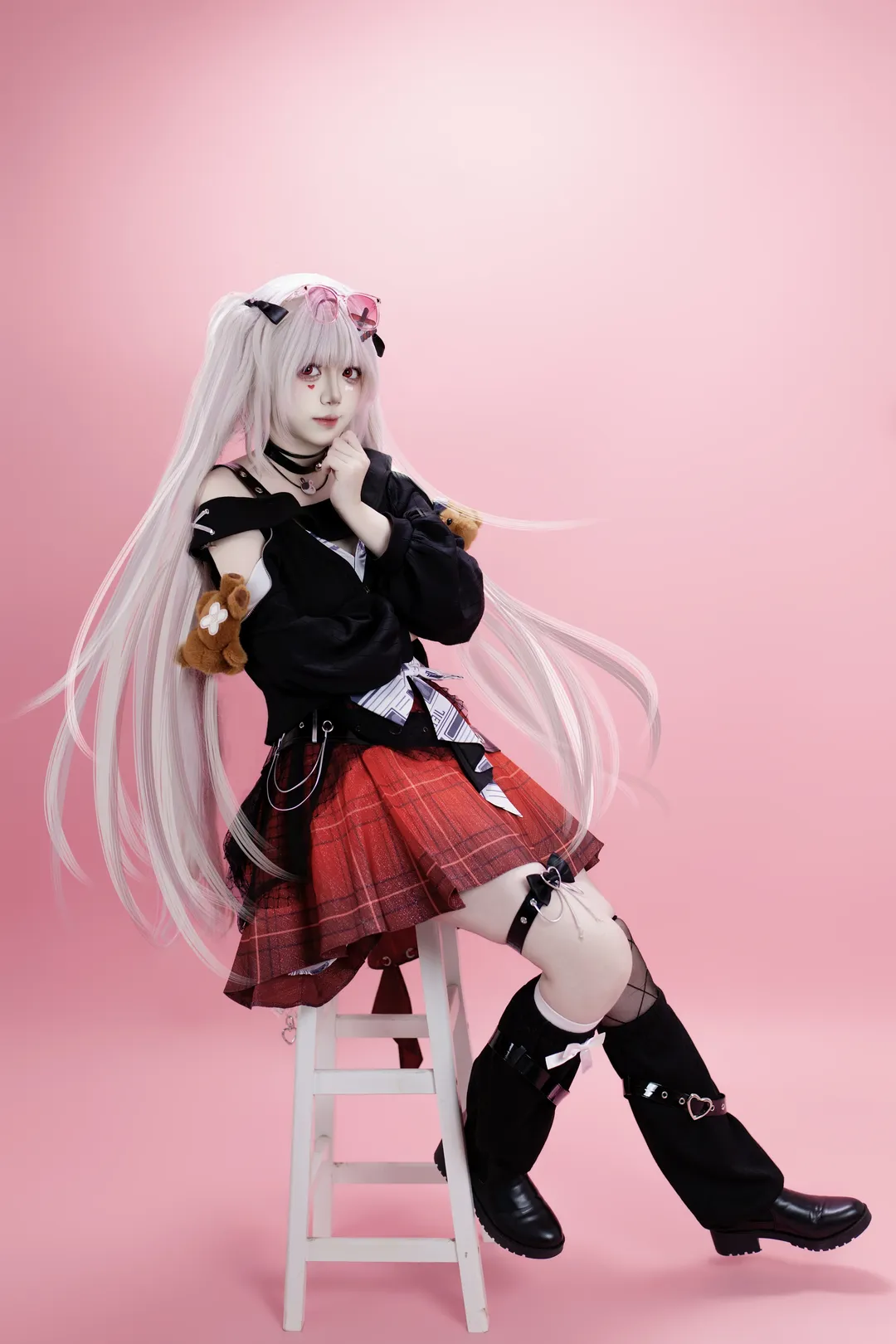 Honkai: Star Rail, Sparkle cosplay, Silver-white twin tails, Sweet-cool outfit, Cosplay photography studio - Image 9