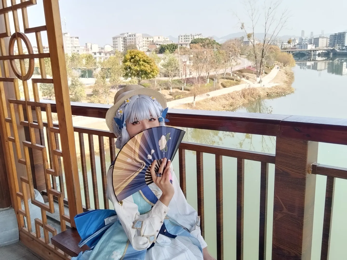 Genshin Impact, Character accuracy, Kamisato Ayaka cosplay, Cosplay photography, Ancient town check-in