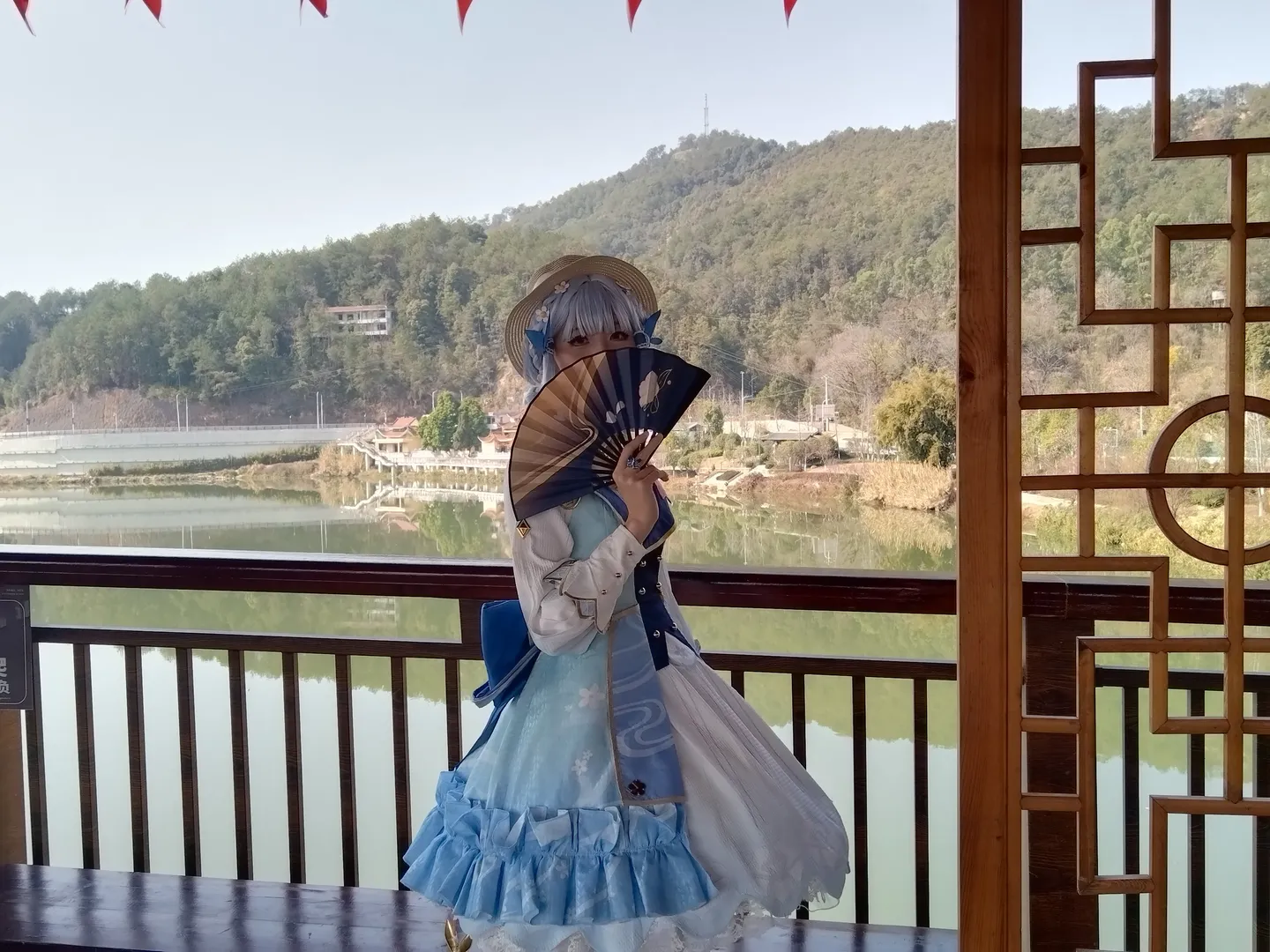 原神, 角色还原, 神里绫华cos, cosplay摄影, 古镇打卡 - 第2张