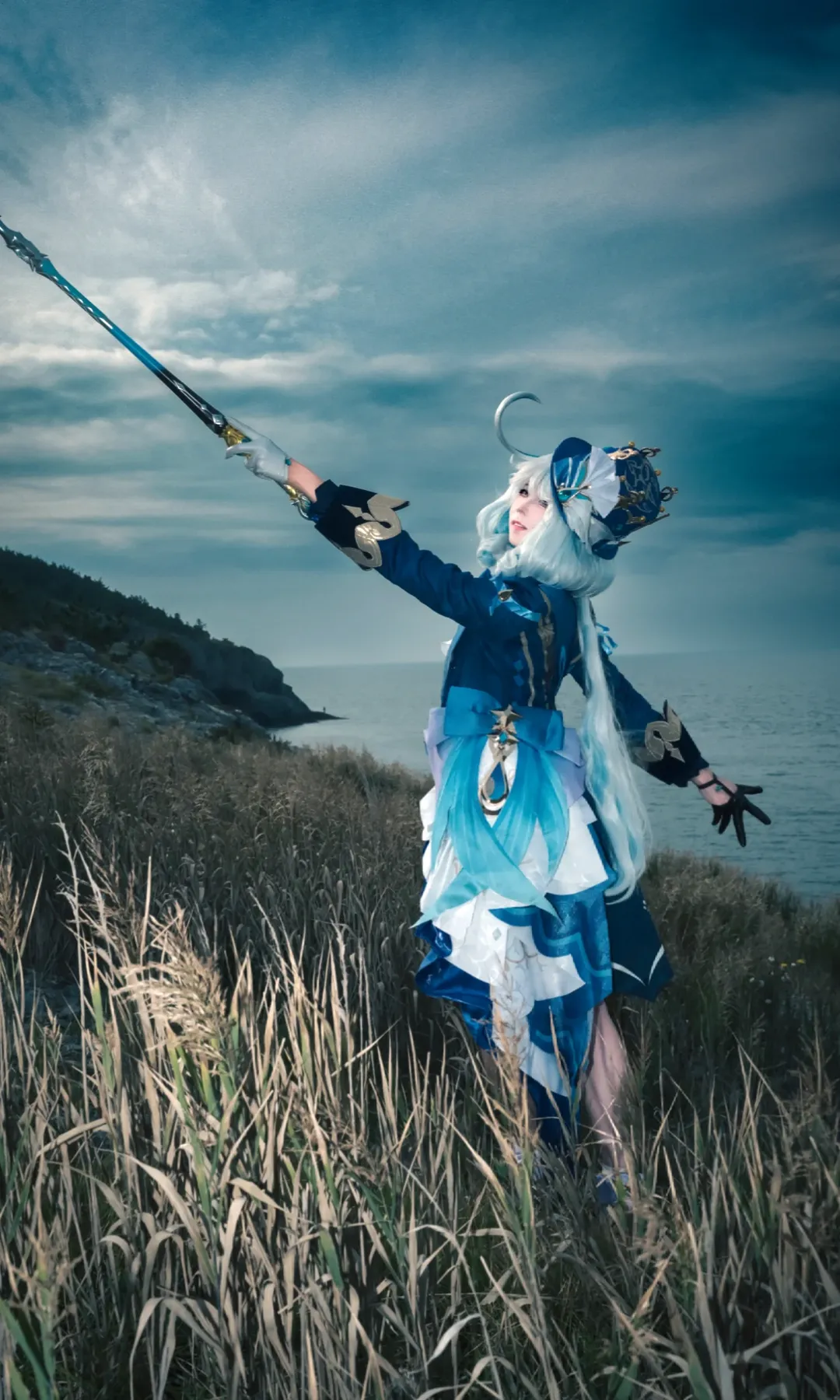 原神, 芙宁娜cos, cosplay摄影, 冷色调氛围感, 海边外景正片