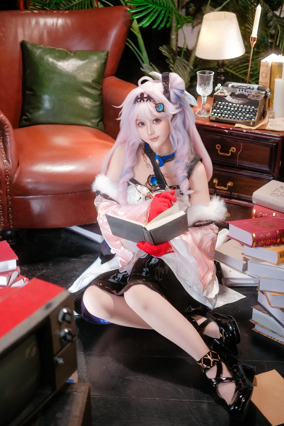 鸣潮, 达妮娅cos, cosplay摄影, 二次元穿搭, 复古书房 - 第2张
