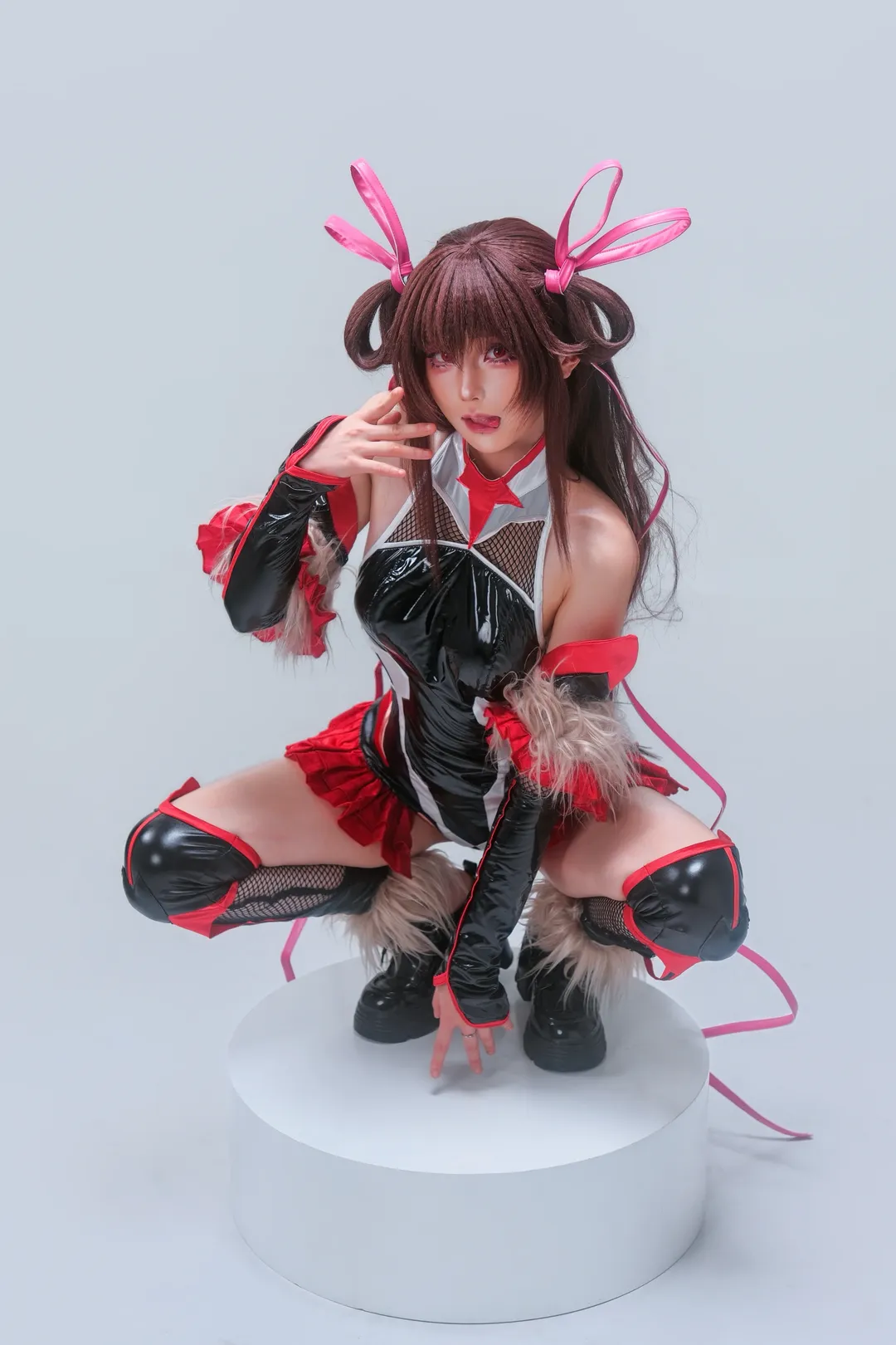 コスプレ衣装シェア, 2次元キャラクターの再現, 水城ゆきかぜコスプレ, 対魔忍, パテントレザーの質感写真 - 2枚目