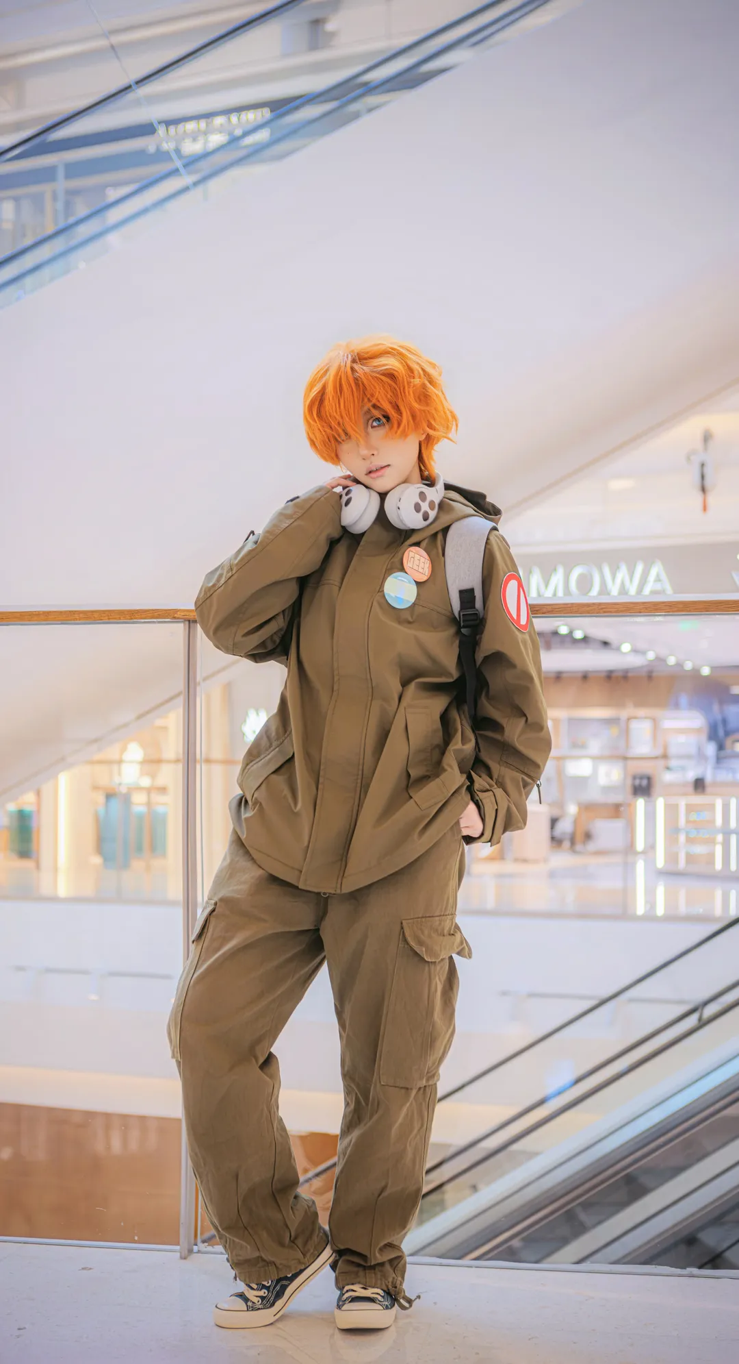 パンティ&ストッキングwithガーターベルト, ブリーフ コスプレ, ワークウェア風コスプレ, オレンジショートウィッグ, ショッピングモールでのアニメイベントの日常 - 5枚目