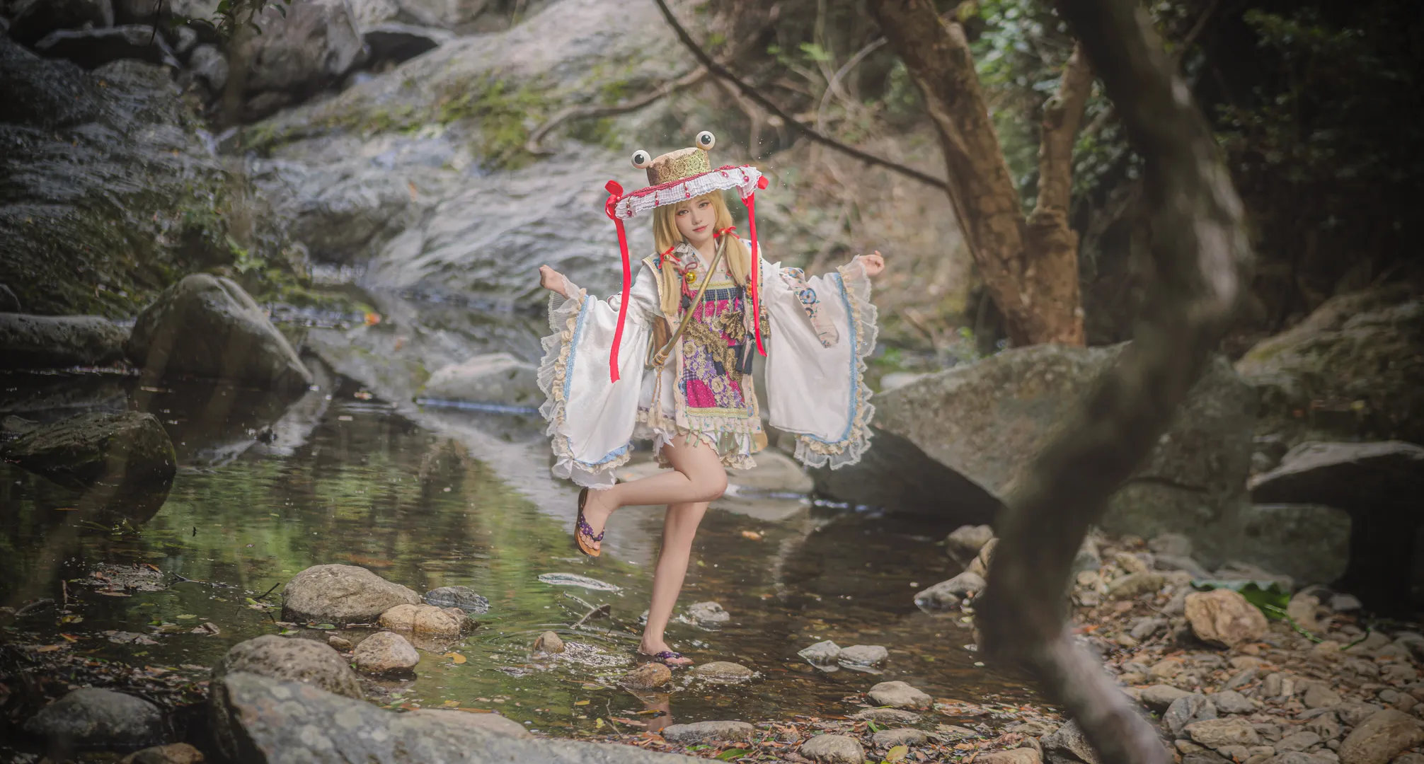 Outdoor photography, Touhou Project, Moriya Suwako cosplay, Stream location, Frog look - Image 3