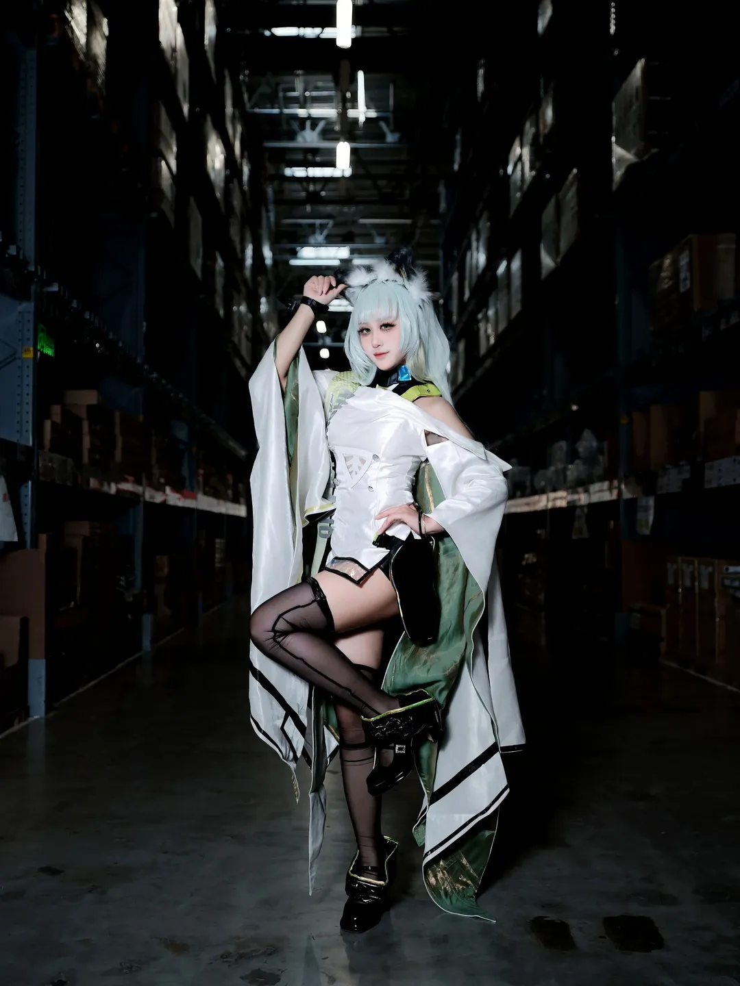 Arknights, Kal'tsit cosplay, Alter cosplay, Warehouse photography, Anti-gravity outfit