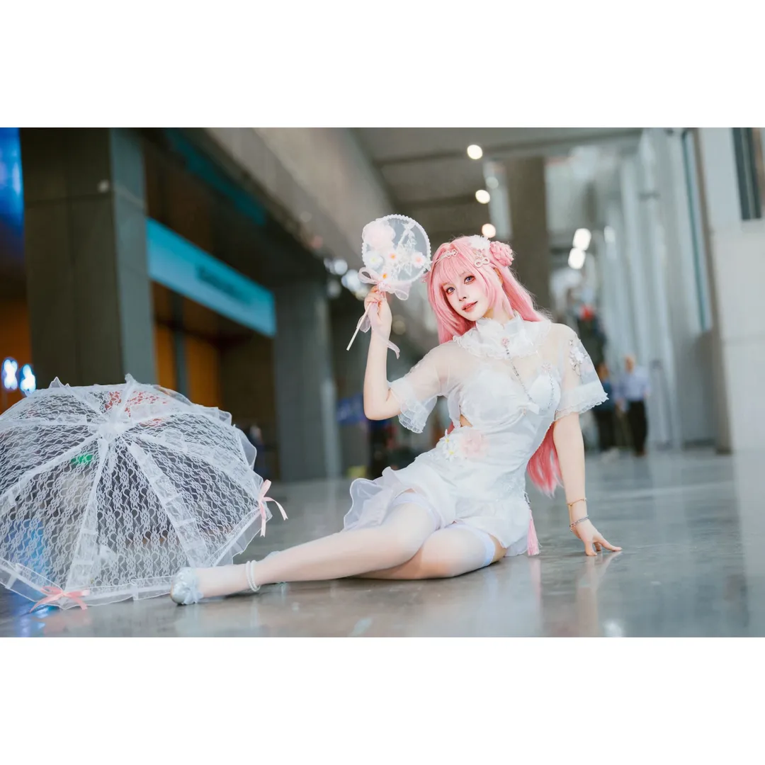 萤火虫漫展, 旗袍cos, 胜利女神NIKKE, 白丝穿搭, 桃乐丝cos - 第6张