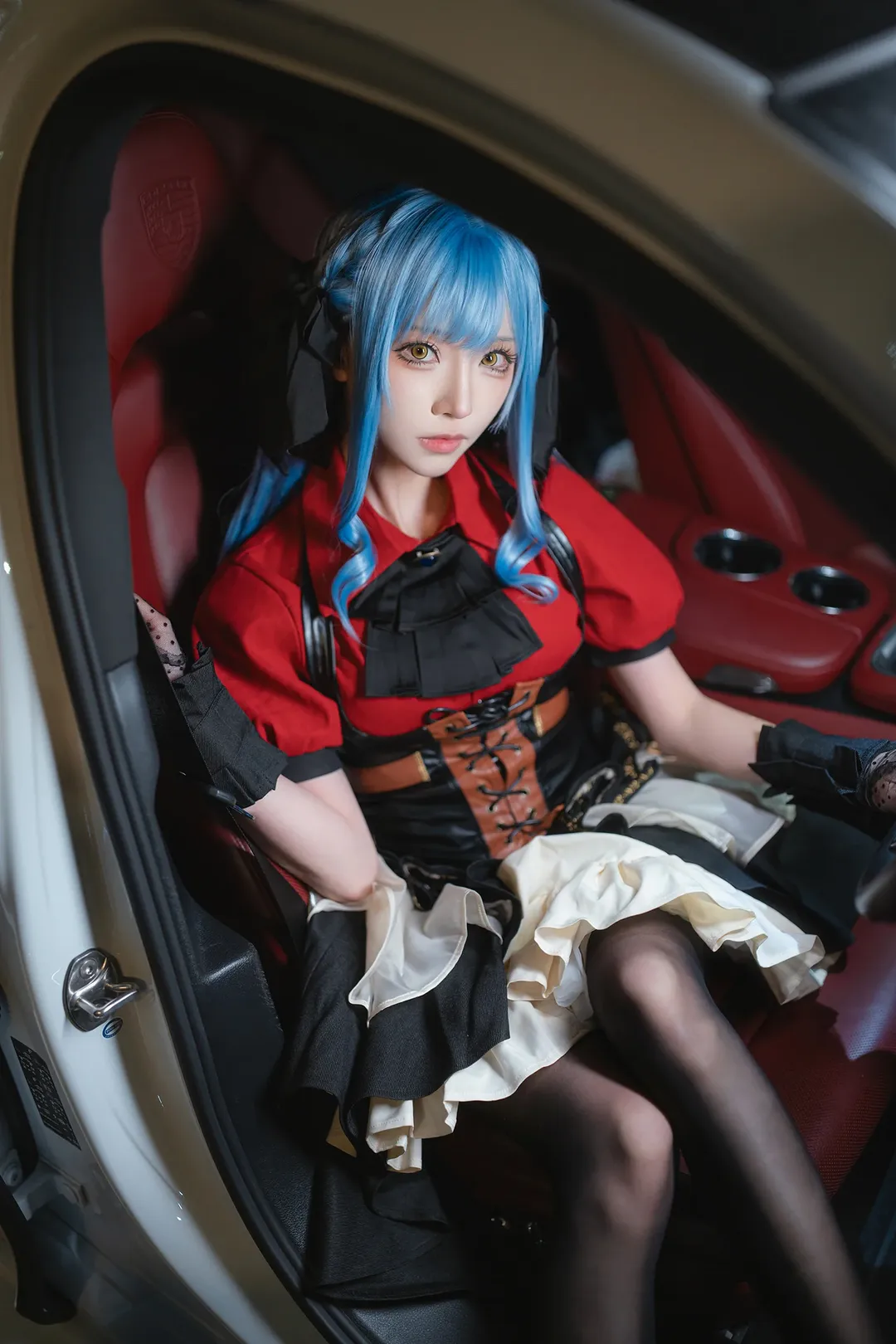 丰川祥子cos, Ave Mujica, 二次元还原, cosplay穿搭, 地下通道摄影