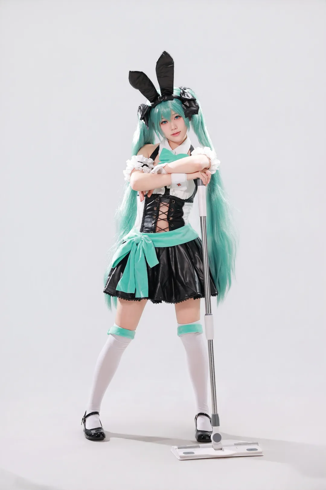 2D, Bunny girl, Maid outfit, Hatsune Miku, Hatsune Miku cosplay - Image 4