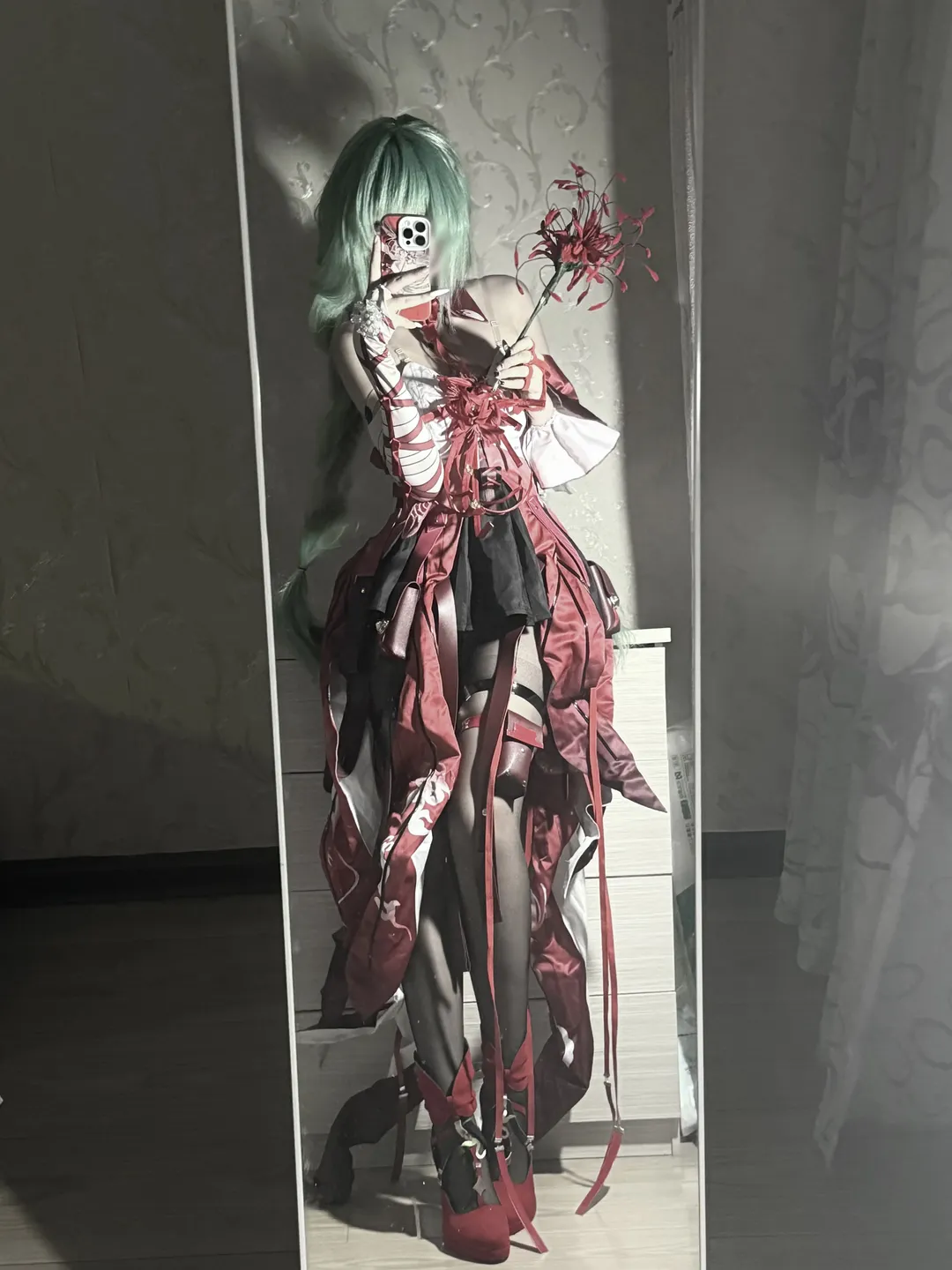 鸣潮, 弗洛洛cos, 对镜自拍, cosplay日常, 二次元穿搭 - 第1张