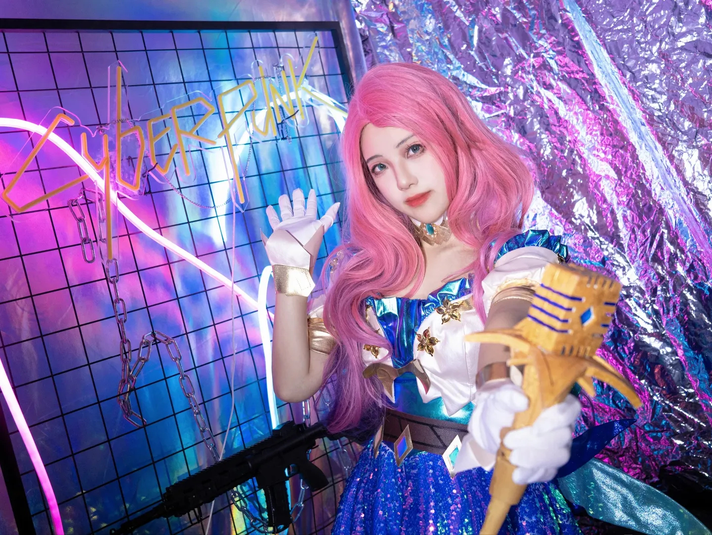 ピンクのウィッグ, リーグ・オブ・レジェンド, サイバーパンク・コスプレ, セラフィーン コスプレ, スパンコールスカートコーデ - 4枚目