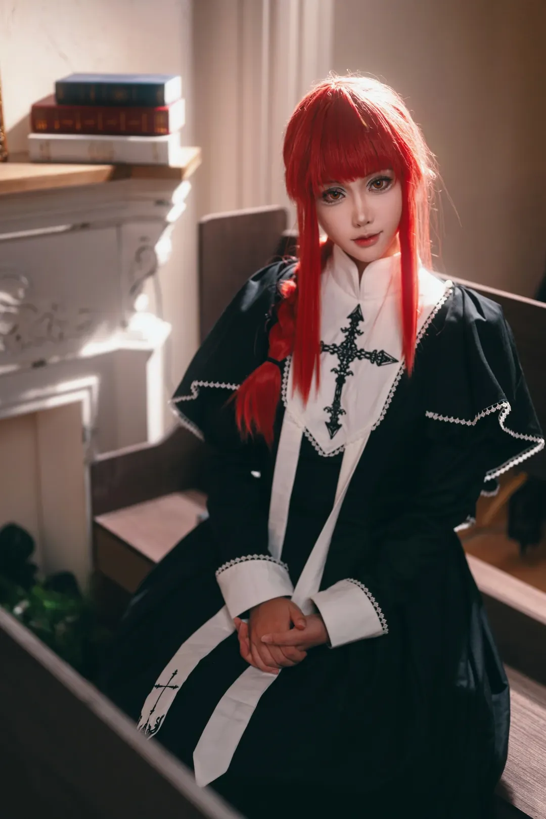 二次元cosplay, 电锯人, 上海约拍, 玛奇玛cos, 教堂光影