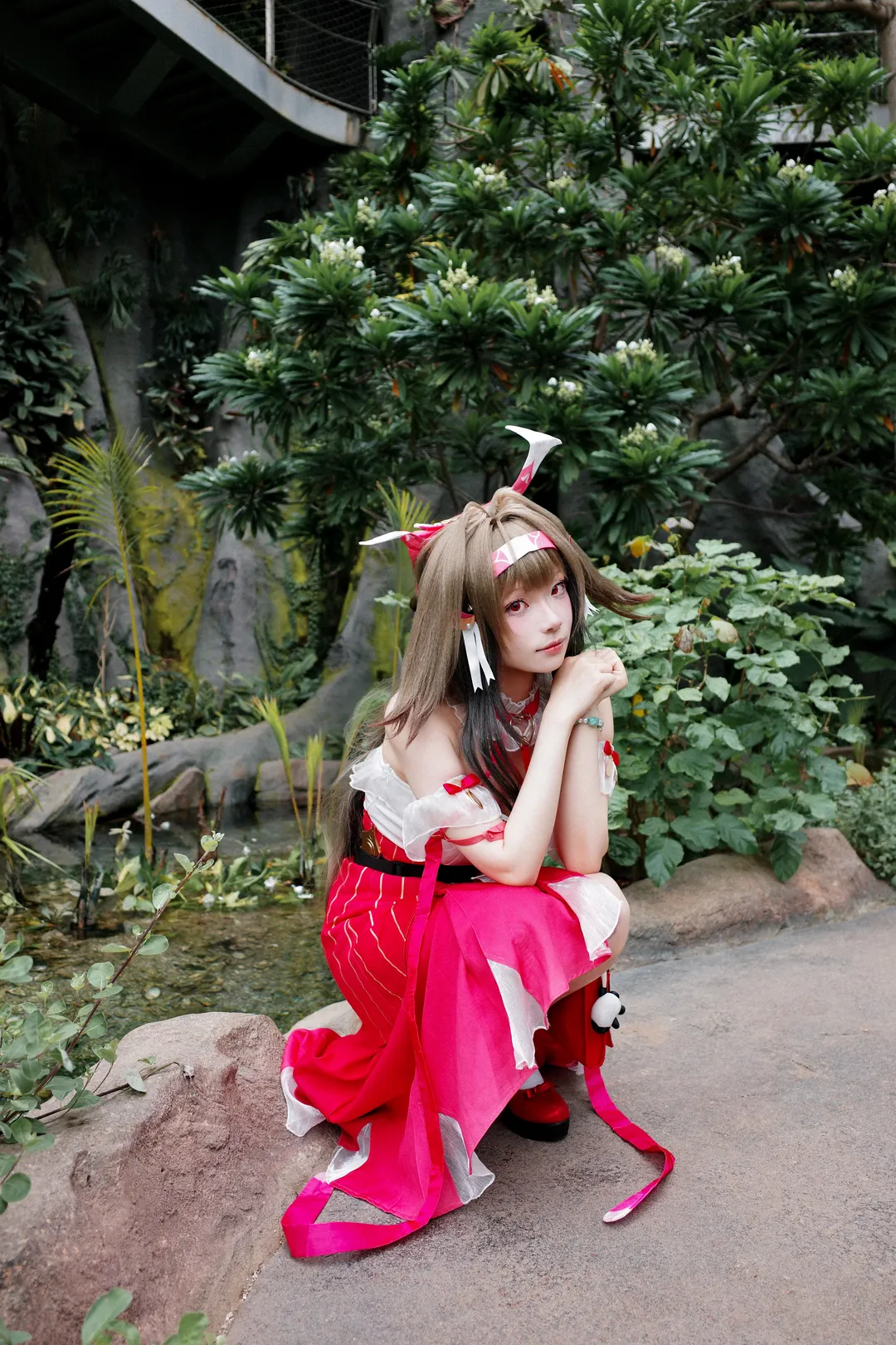 叶瞬光cos, 绝区零, cosplay, 世博文化公园温室花园, 拍照姿势不重样 - 第5张