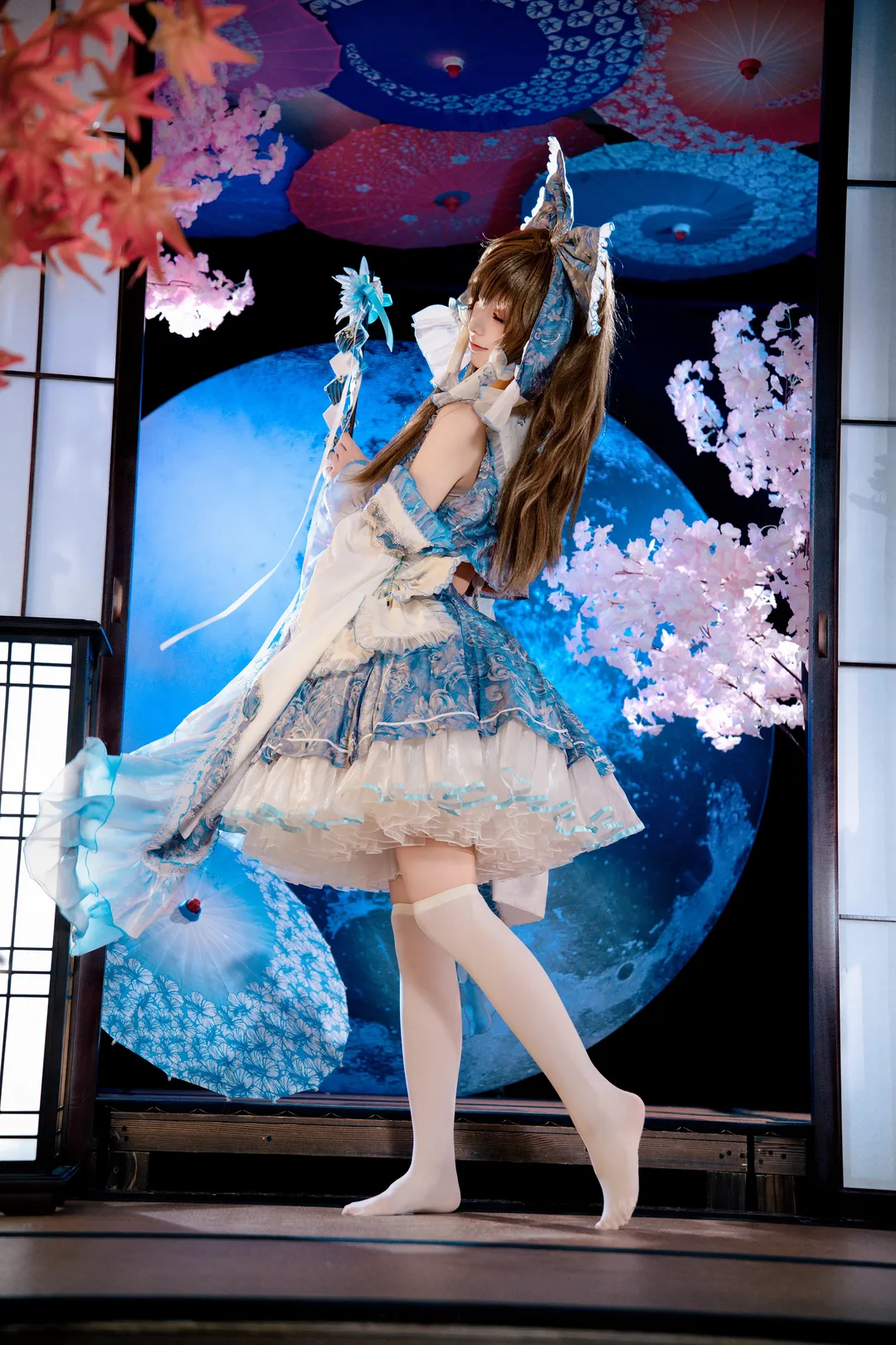 Anime-style photography, Reimu Hakurei Cosplay, Touhou Project, Casual cosplay, Japanese-style studio photography - Image 3