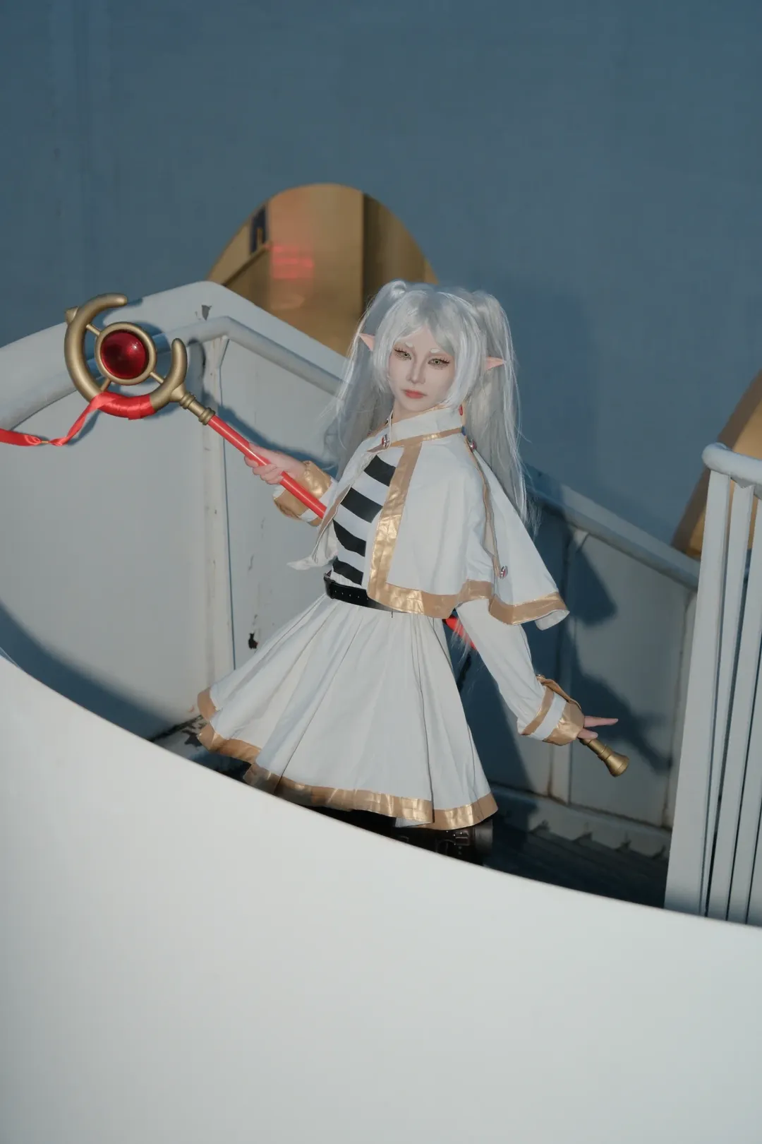 葬送的芙莉莲, 芙莉莲cos, cosplay摄影, 精灵Coser, 户外漫展场照 - 第9张