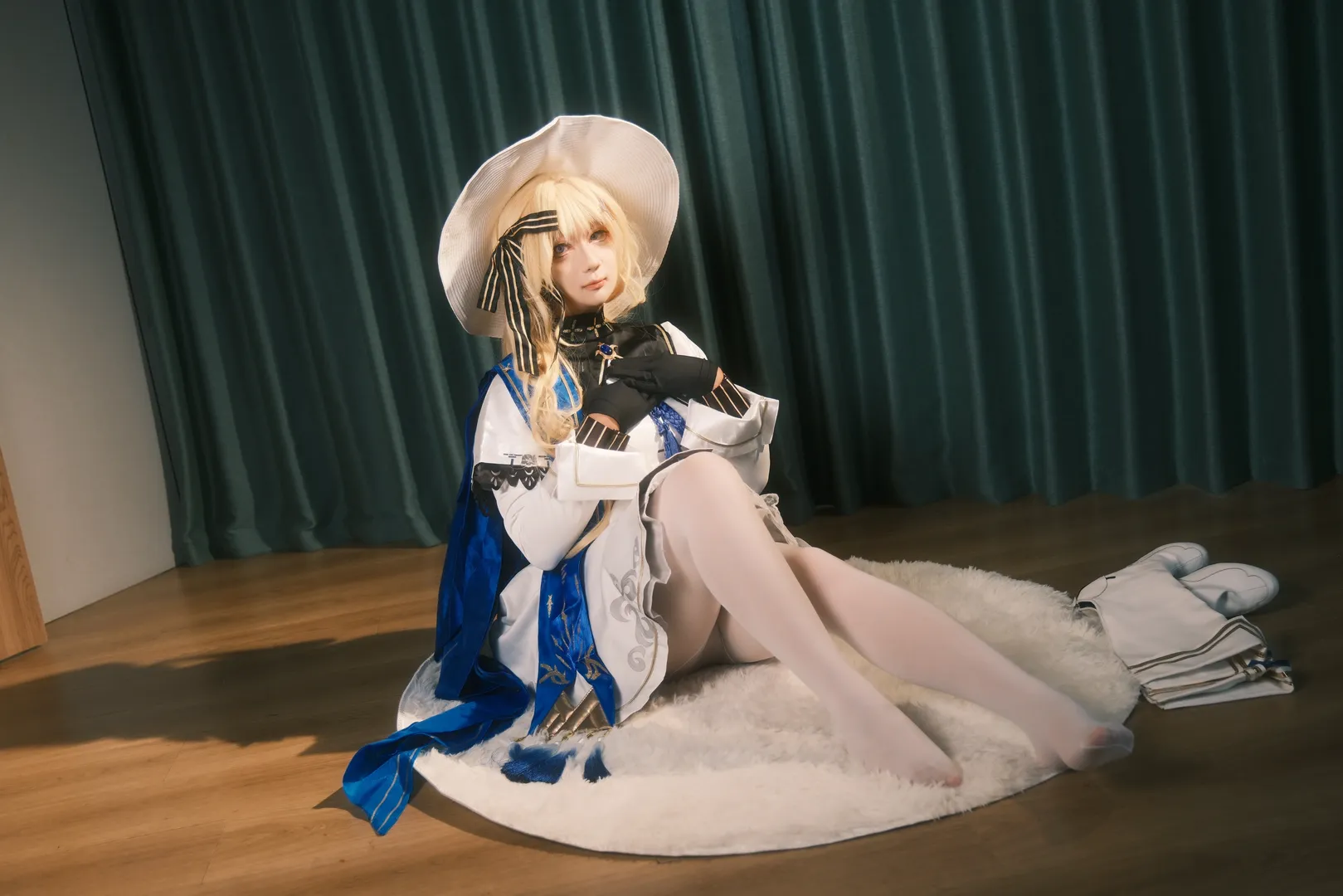 フィービー コスプレ, 鳴潮, コスプレ, 室内撮影, 白ニーソコーデ - 7枚目