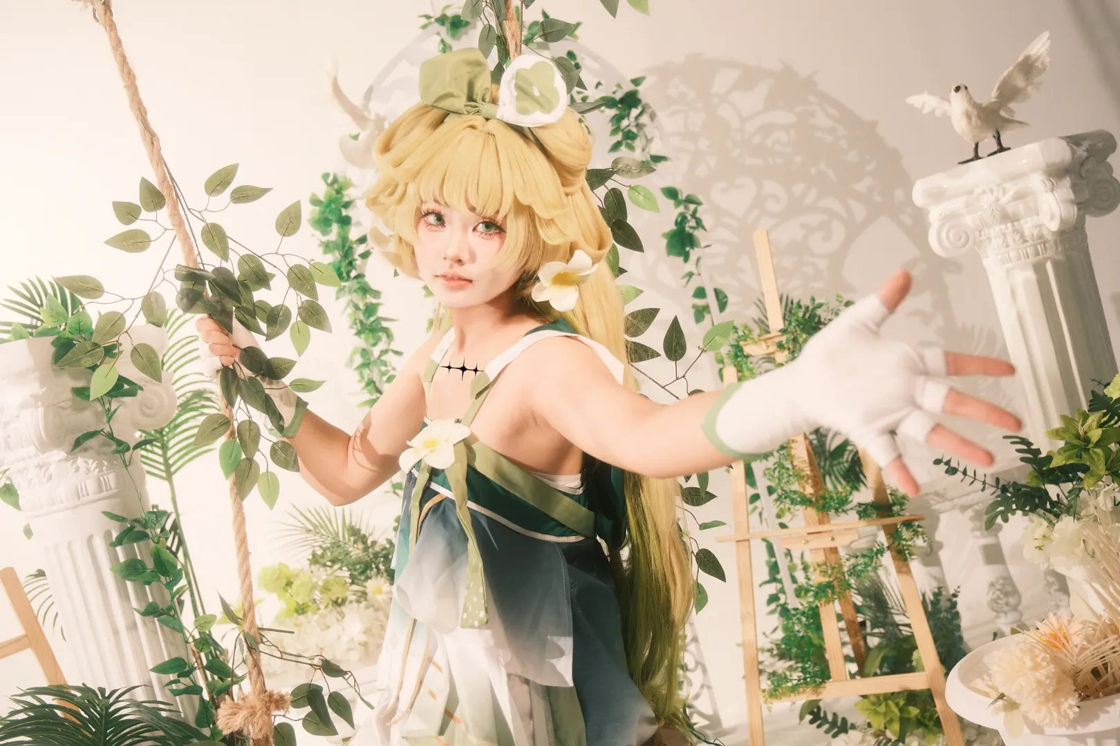 Wuthering Waves, Verina cosplay, Cosplay photography, ACGN sharing, Healing girl