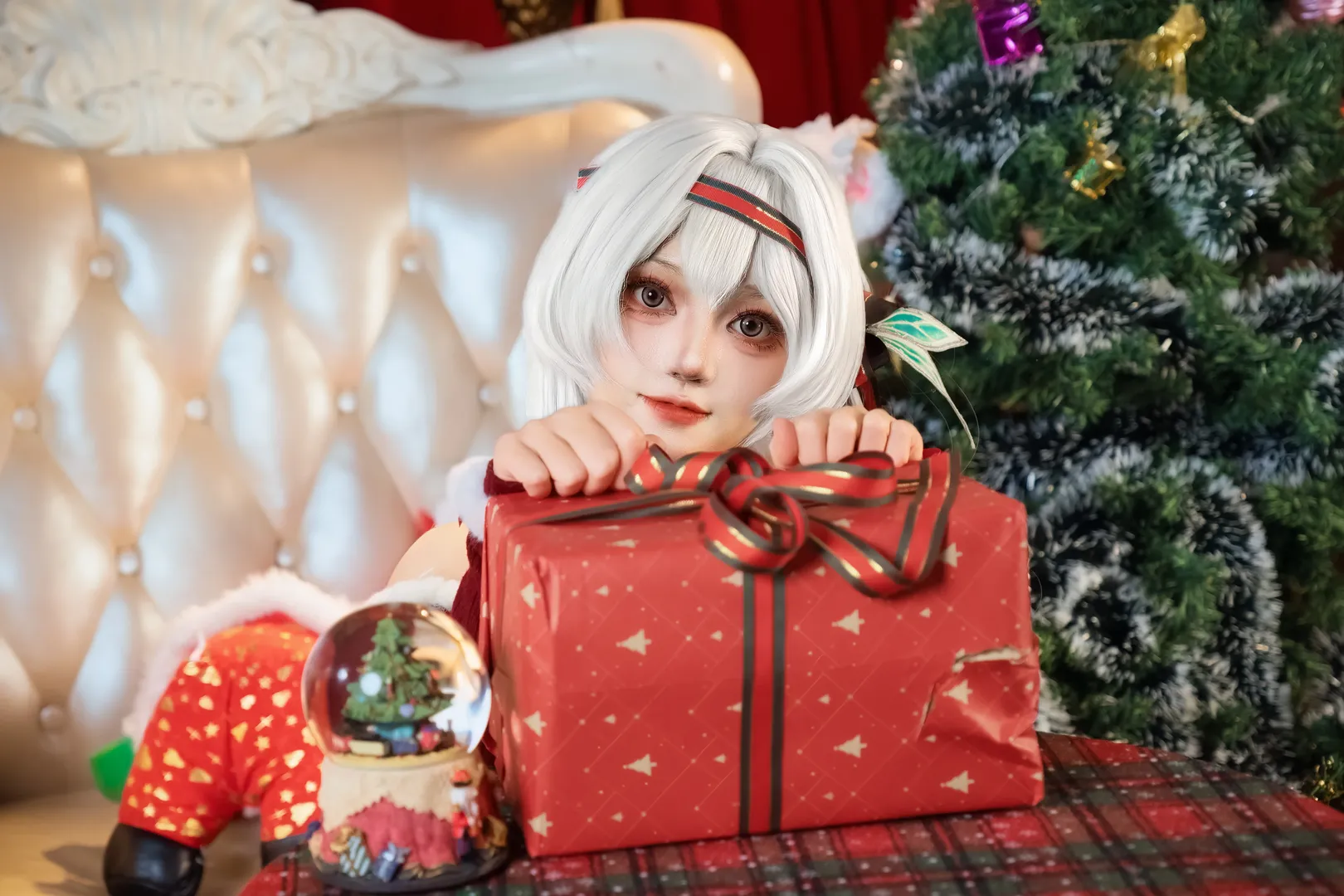 崩坏星穹铁道, 流萤cos, cosplay摄影, 白丝穿搭, 圣诞主题 - 第4张