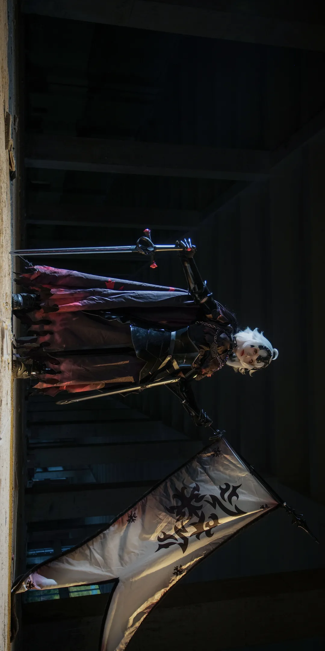 Fate/Grand Order, 黑貞德cos, 廢墟攝影, 型月cosplay, 破敗風穿搭 - 第2張