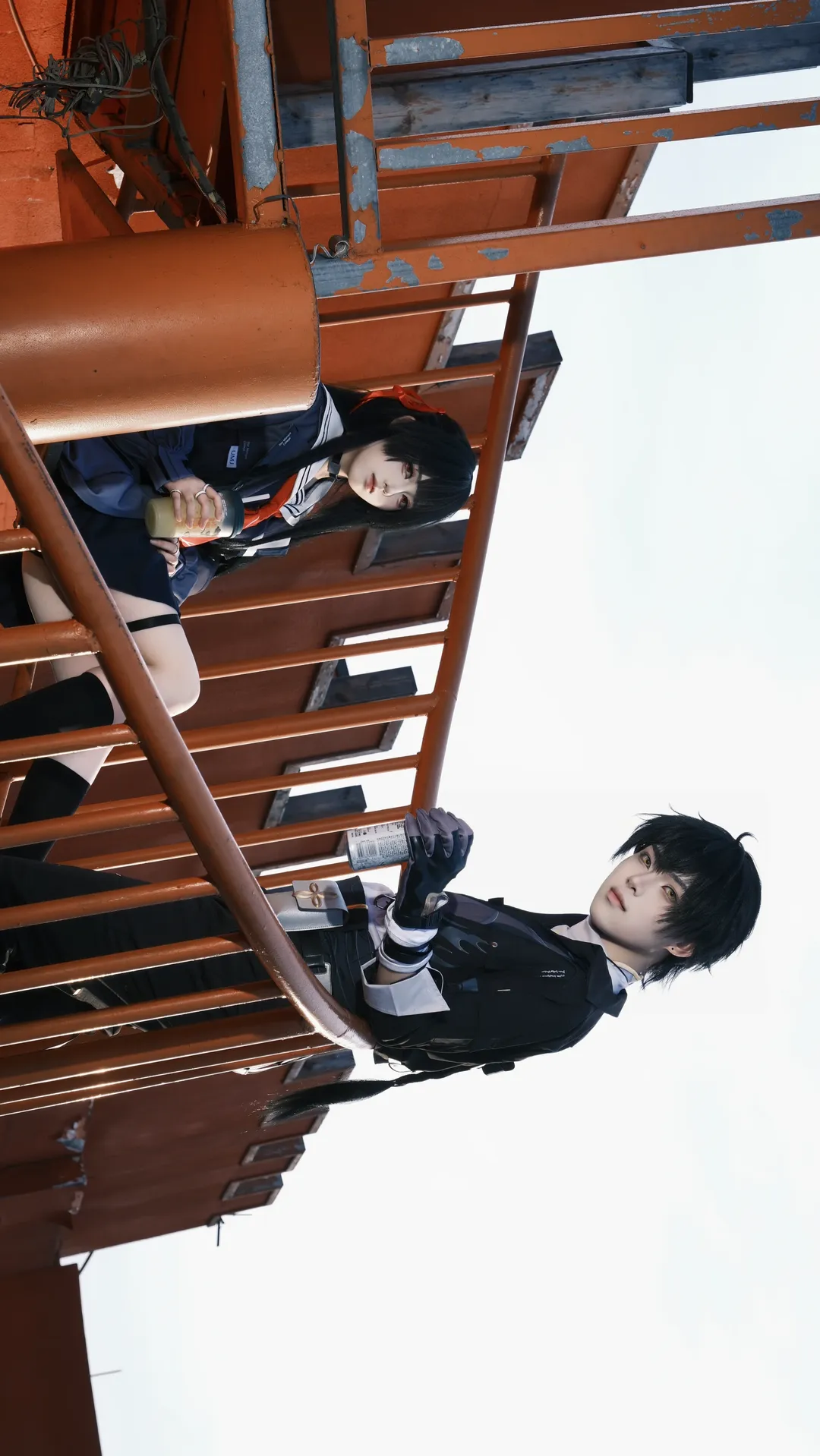 鸣潮, 千咲cos, 工业风摄影, 双人cosplay, 天台外景 - 第3张