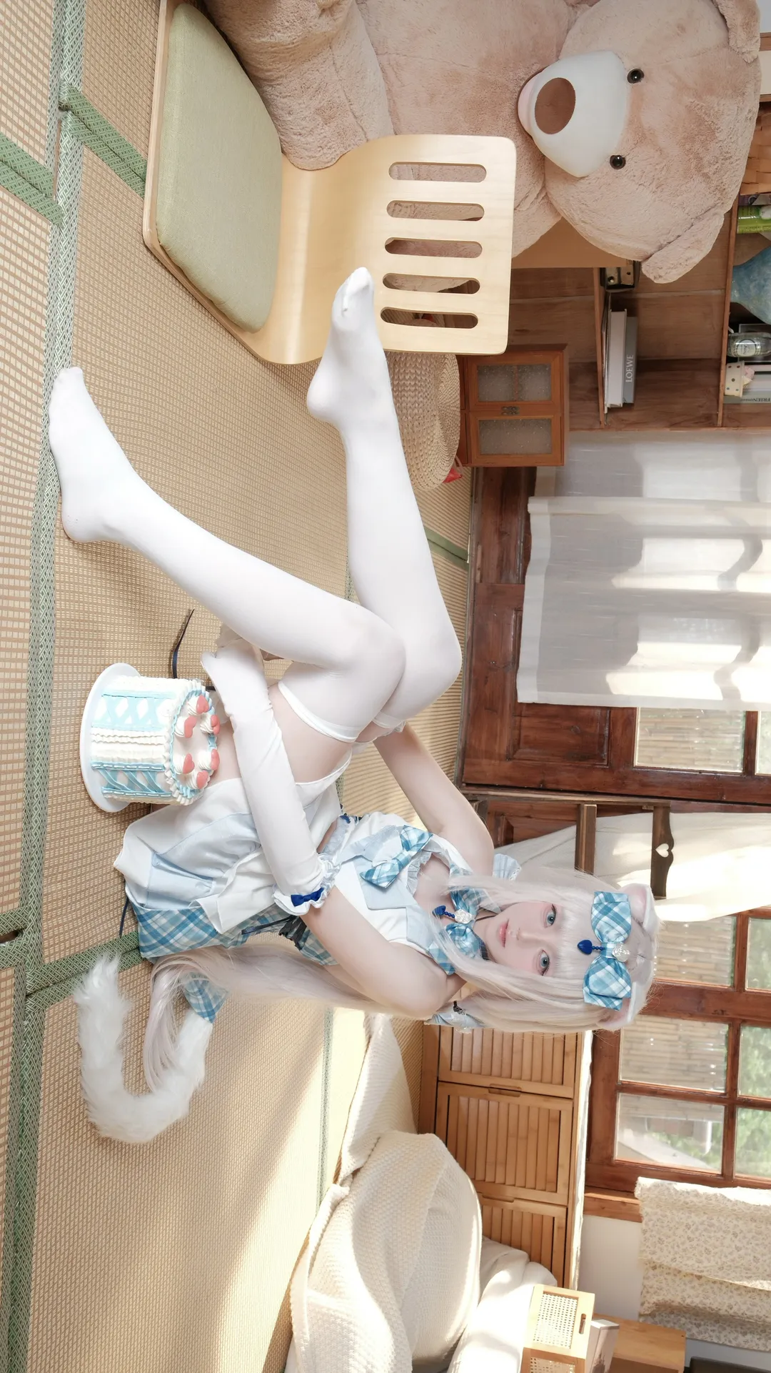 Vanilla cosplay, NEKOPARA, Moe-style outfit, White tights cosplay, Anime indoor photography