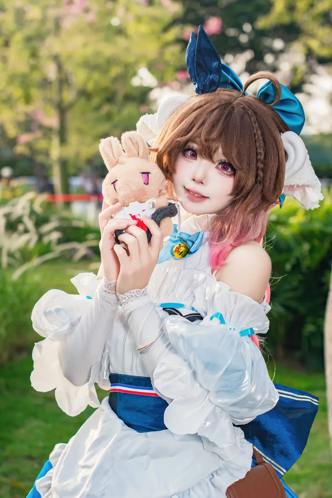 Arknights, Cosplay outfit, Anime cosplay, Eyjafjalla Cosplay, Picnic photo poses - Image 2