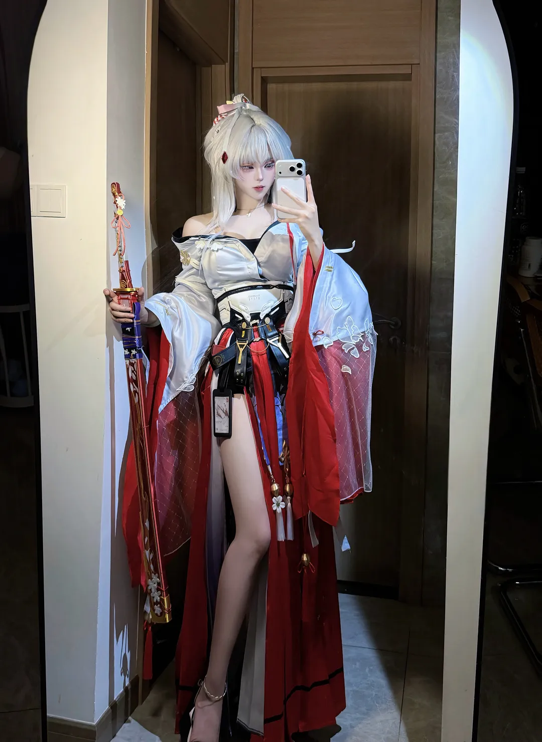 鸣潮, cosplay, 绯雪cos, Coser分享, 白毛御姐
