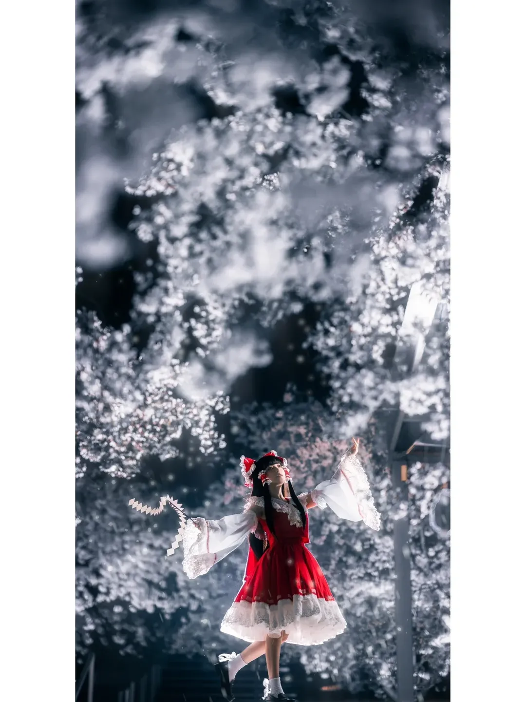 Reimu Hakurei Cosplay, Touhou Project, Girl photography, Portrait photography, Night cherry blossom photography - Image 3