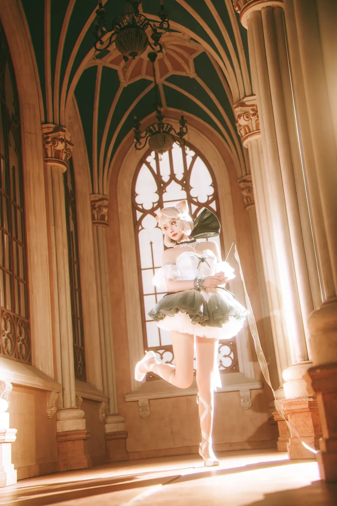 Genshin Impact, Lynette Cosplay, Cosplay photoshoot, Ballet cat, Light painting photography - Image 2