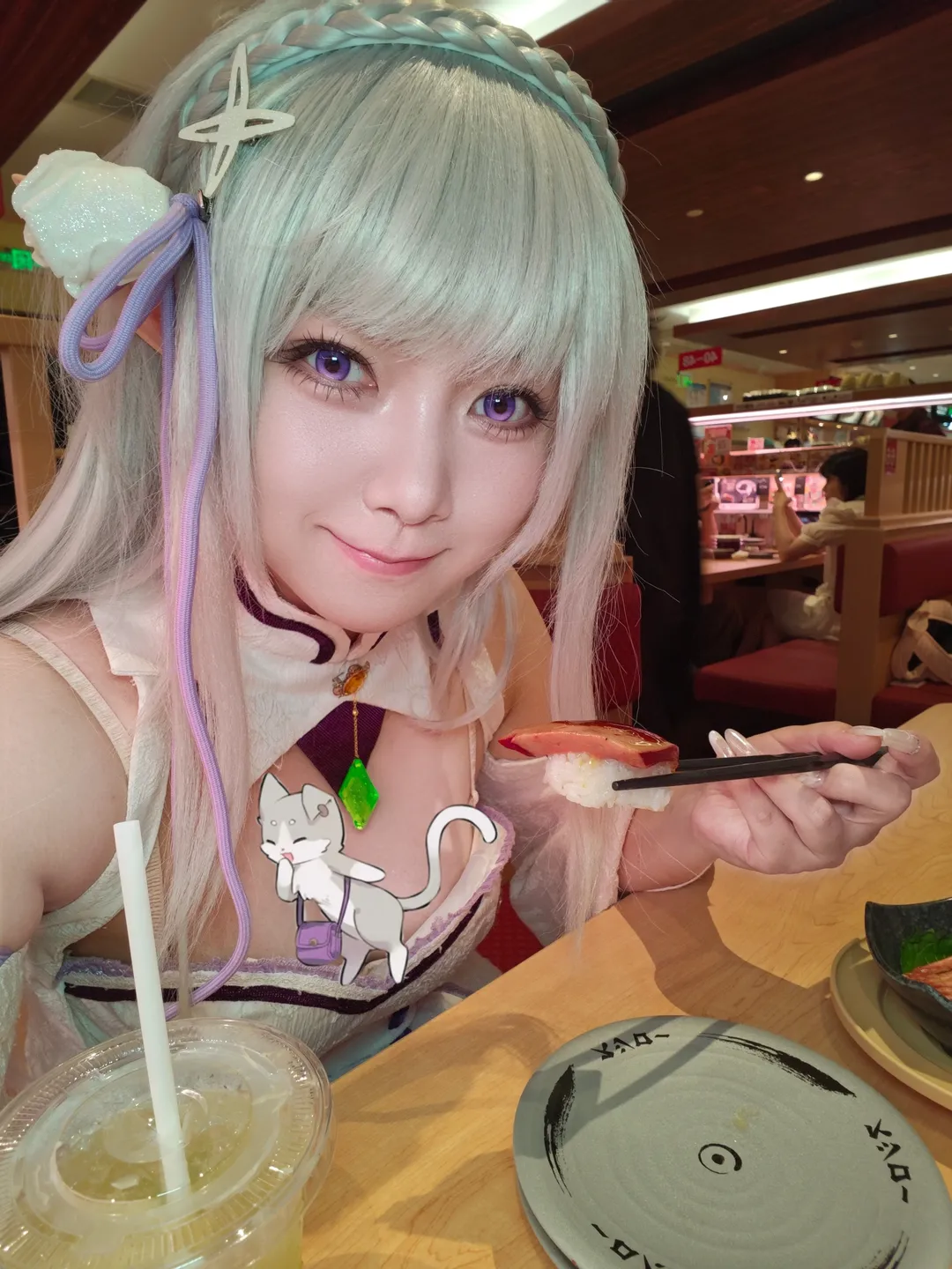 Re:ZERO -Starting Life in Another World-, Emilia cosplay, Casual cosplay, Sushiro food, Conveyor belt sushi