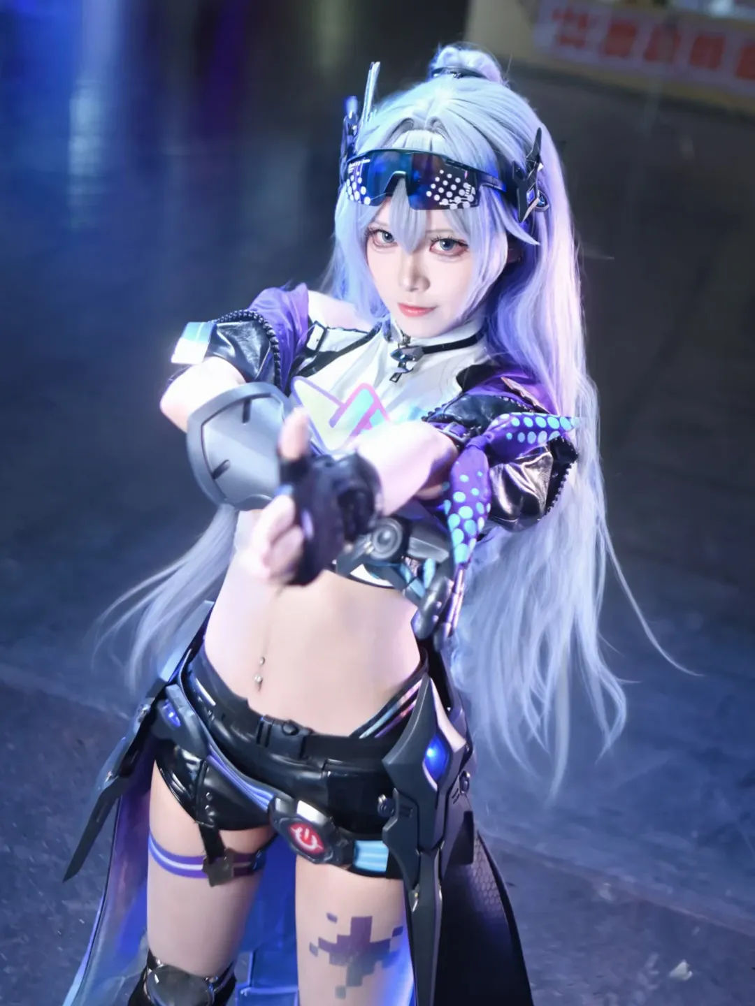 Honkai: Star Rail, Convention photos, Silver Wolf cosplay, Cyberpunk outfit, Pixel style cosplay