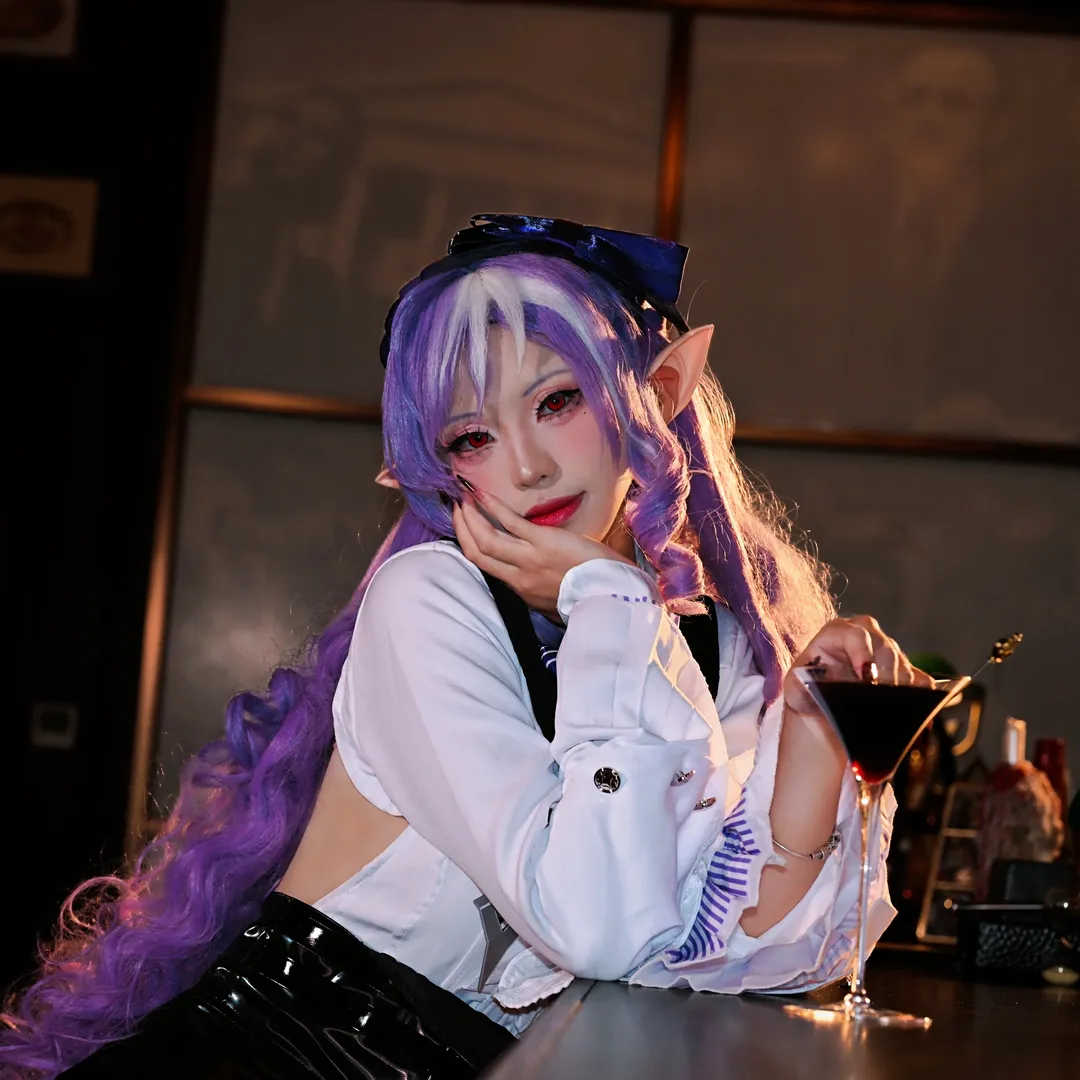 绝区零, cosplay, 薇薇安cos, 精灵耳, 小酒馆