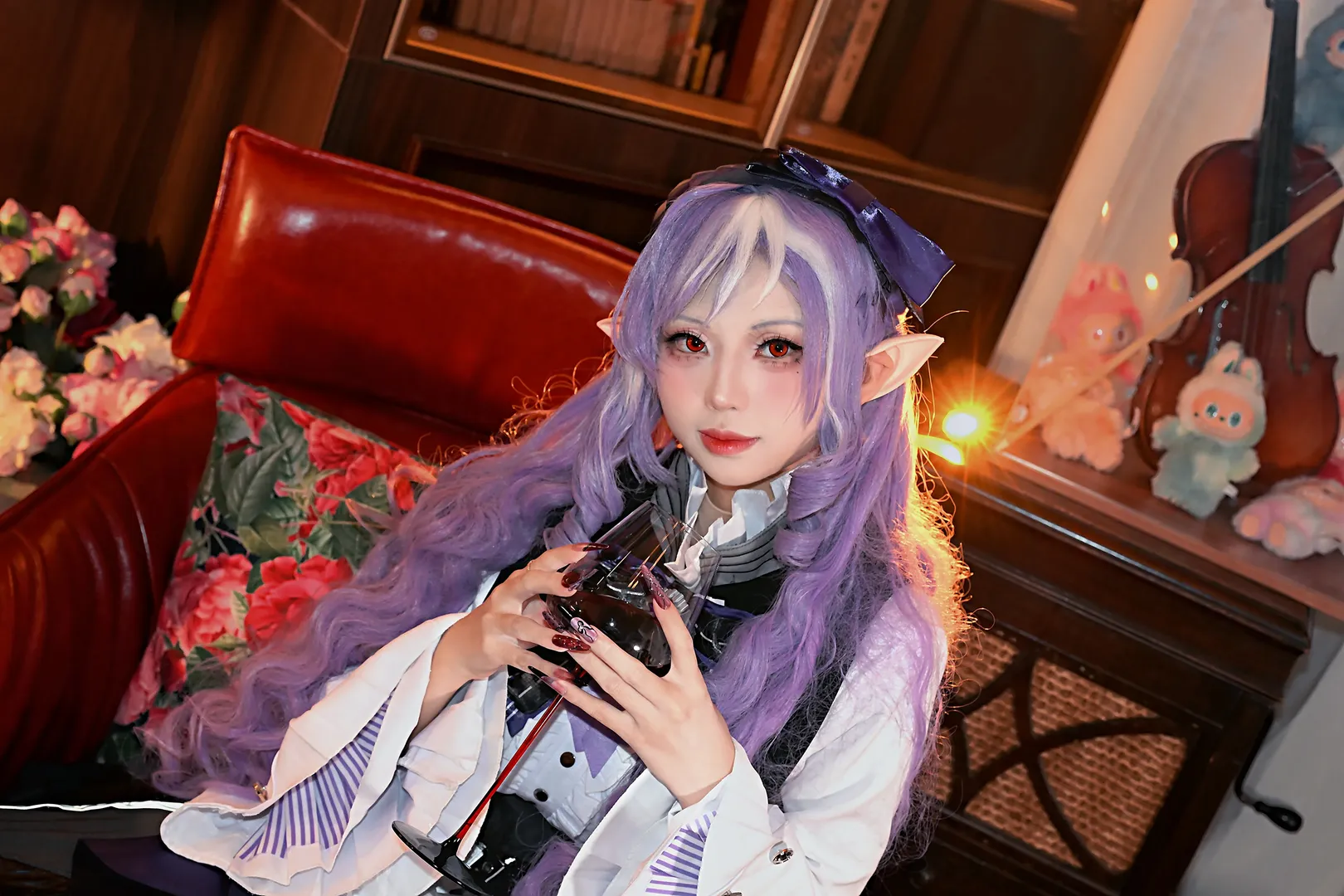 Zenless Zone Zero, cosplay, Vivian cosplay, Elf ears, Bistro - Image 4