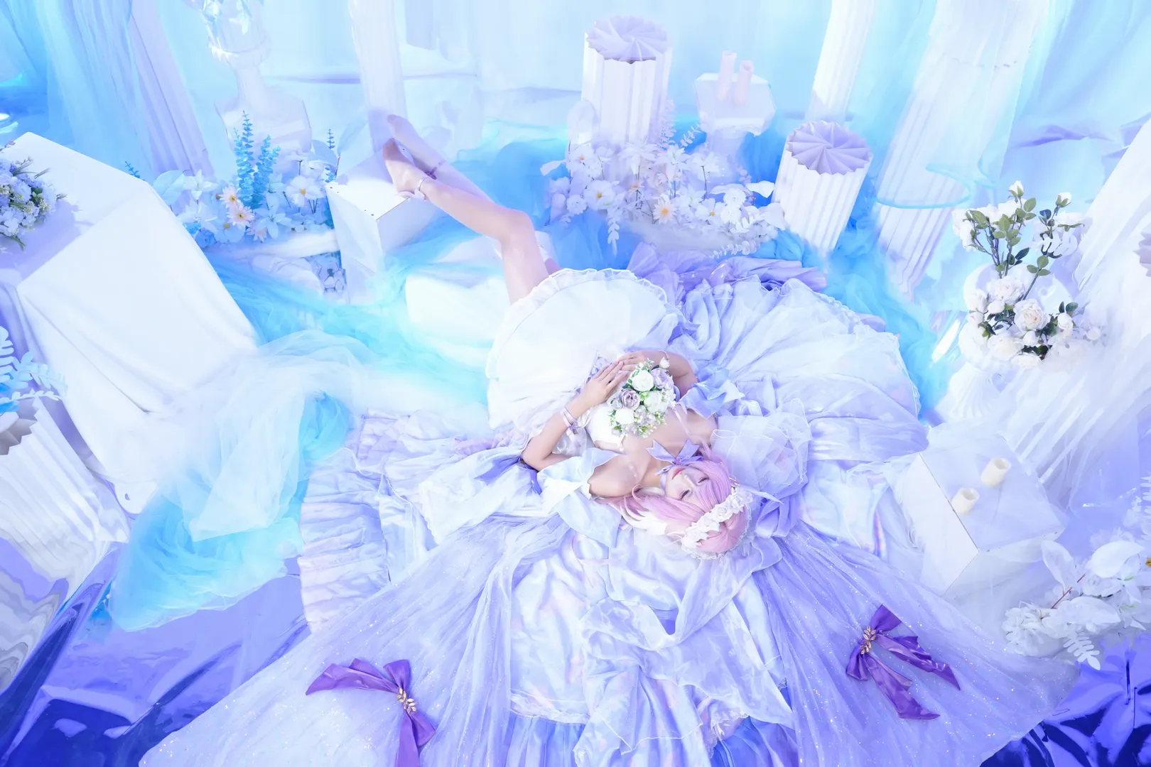 Elysia Cosplay, Honkai Impact 3rd, Cosplay photoshoot, Anime-style fashion, Dreamy girlish style photography - Image 2