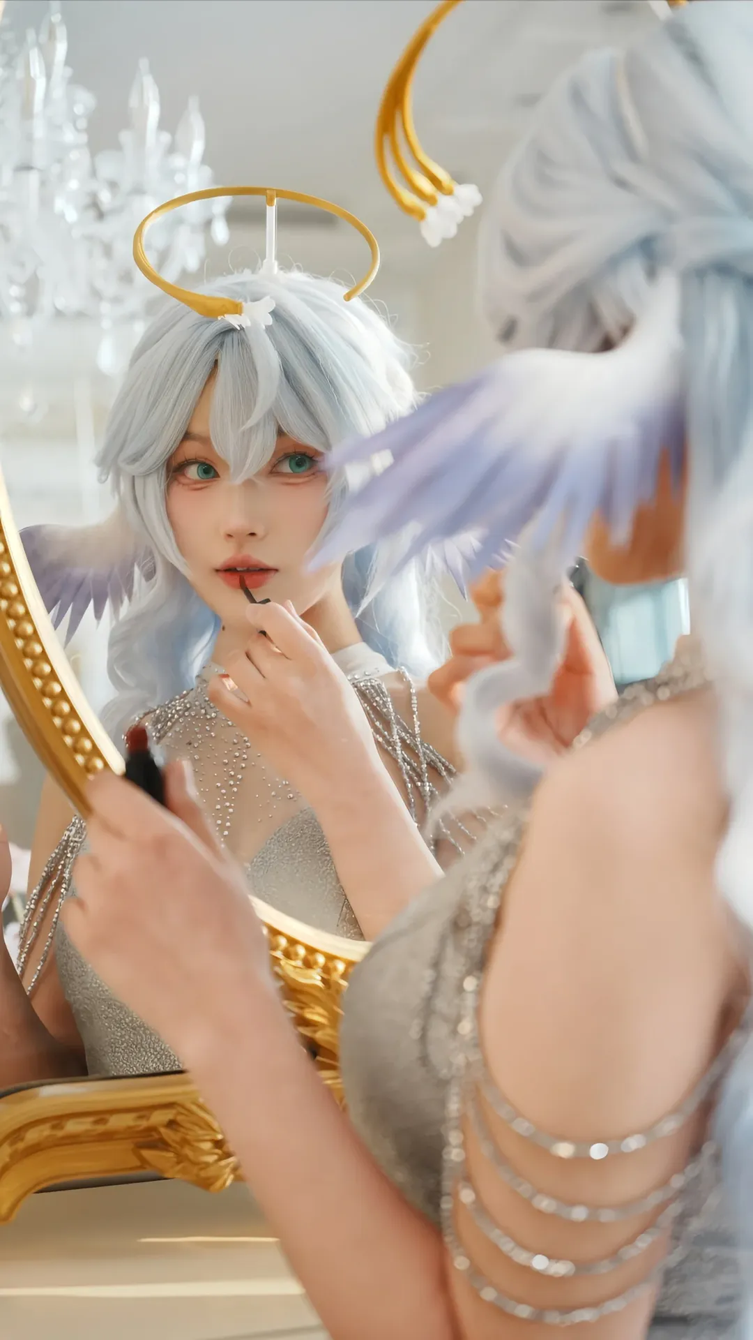 崩坏星穹铁道, 知更鸟cos, cosplay摄影, 羽毛光环, 银色礼服 - 第1张