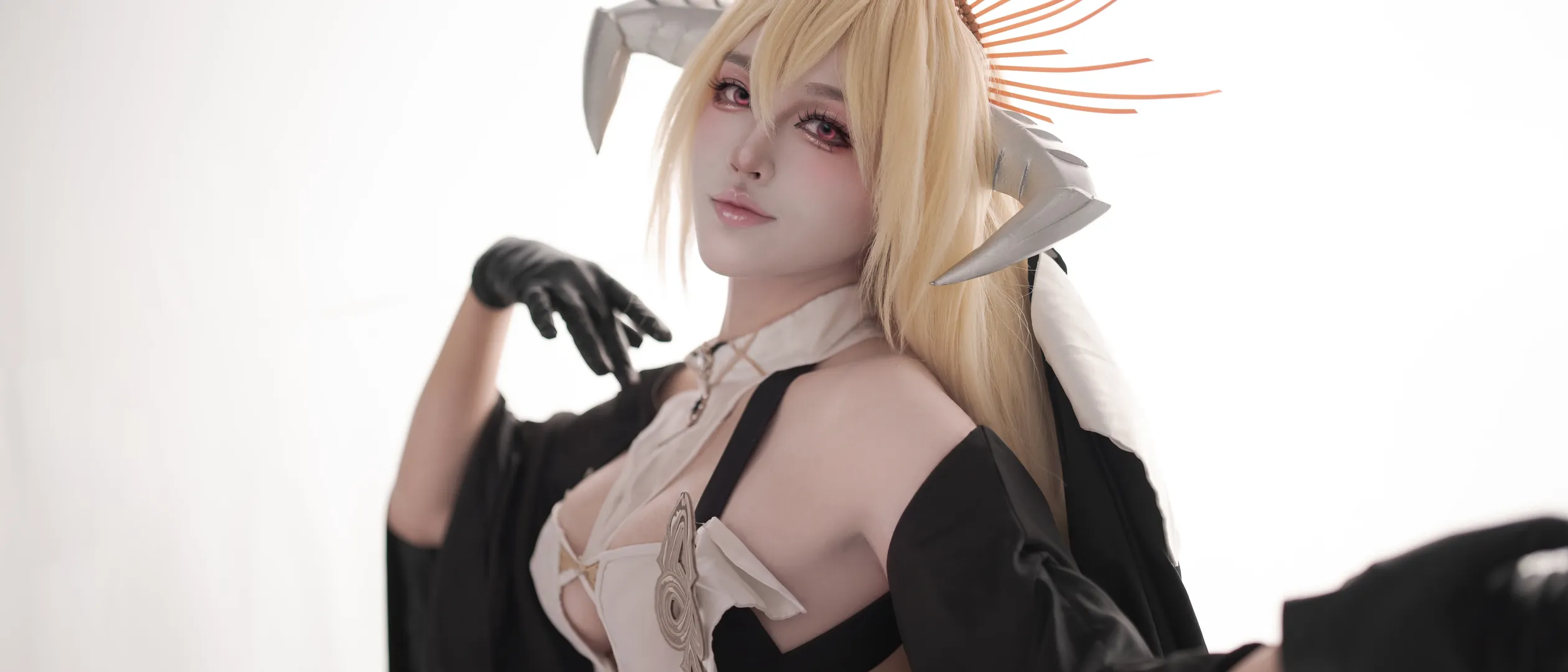 Anime-style photography, Azur Lane, Implacable cosplay, Nun cosplay, High-fidelity makeup